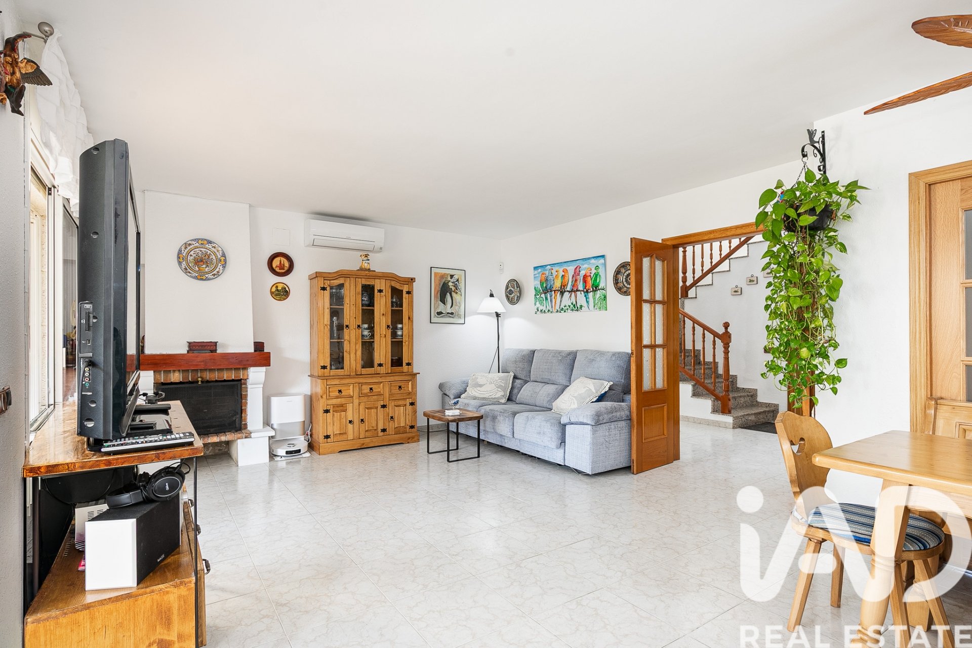 Hus i Cunit, Tarragona, Spanien 4 sovrum, 212 kvm. Nr. 172714