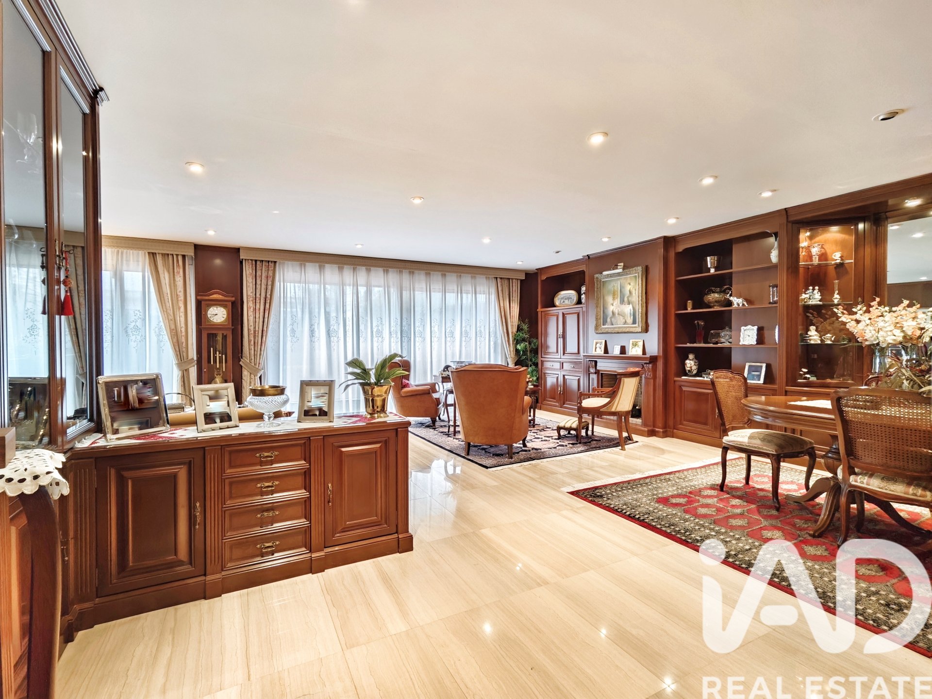 Apartment in Igualada, Barcelona, Spain 5 bedrooms, 544 sq.m. No. 172709