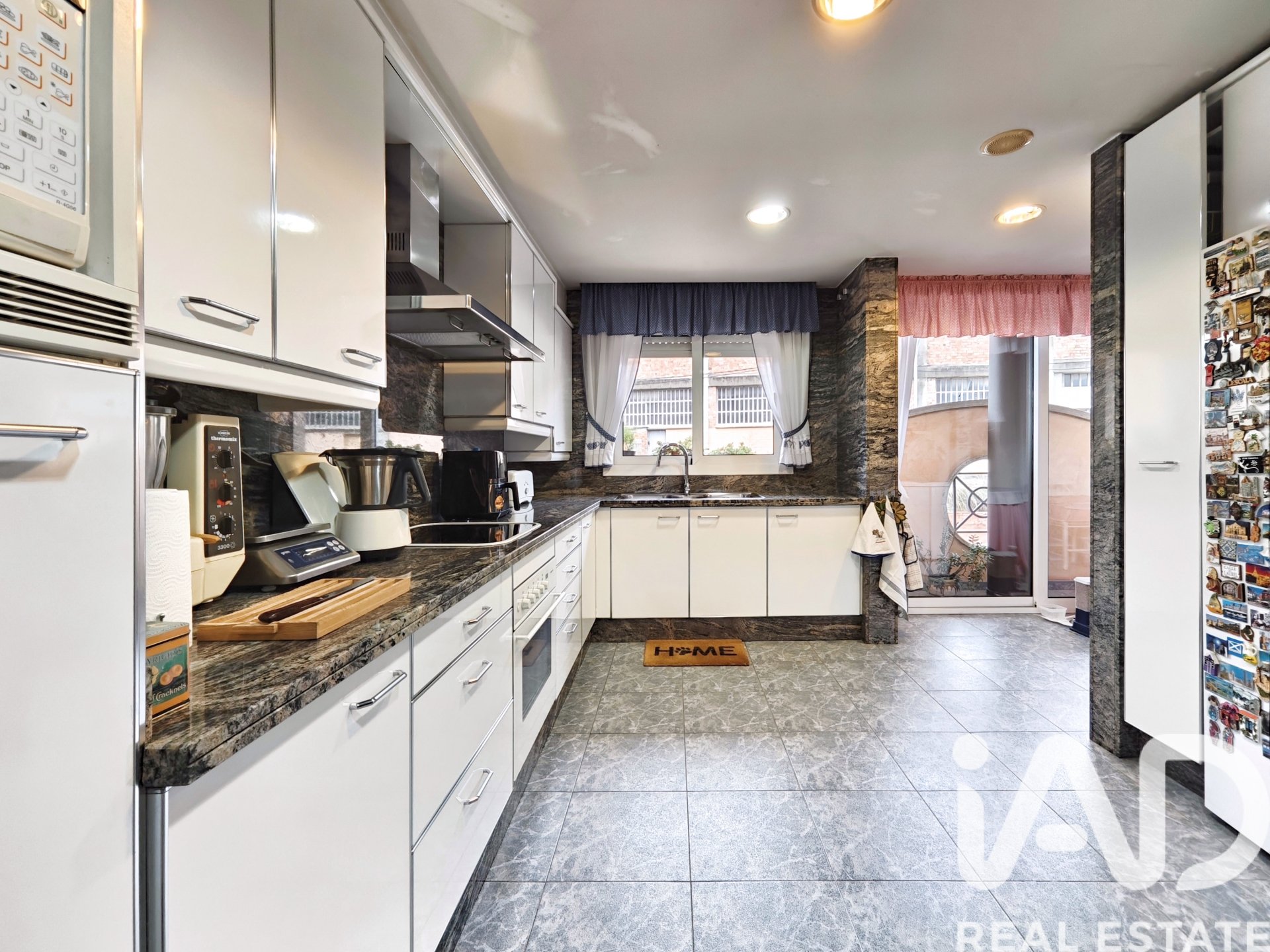 Apartment in Igualada, Barcelona, Spain 5 bedrooms, 544 sq.m. No. 172709