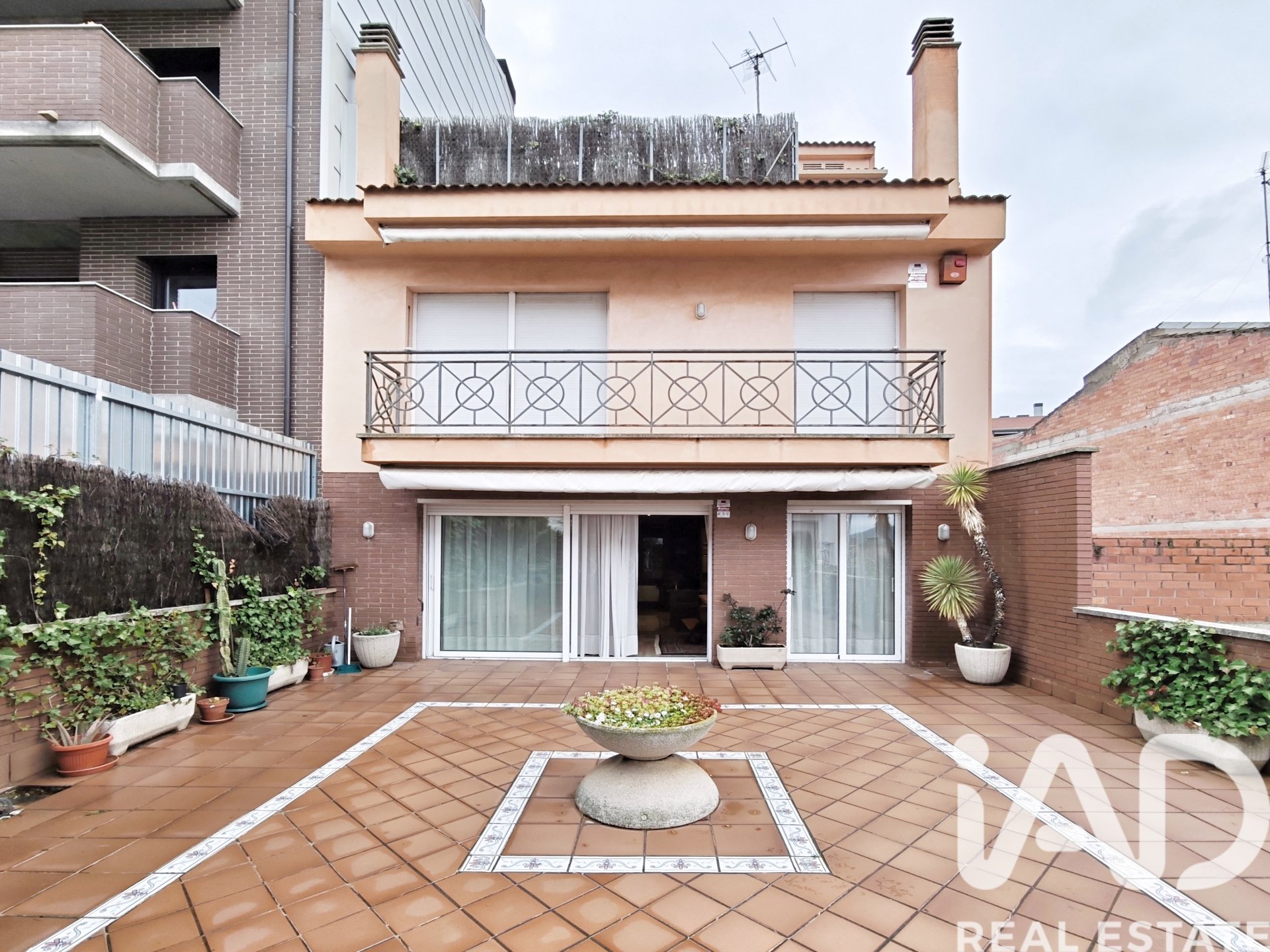 Apartment in Igualada, Barcelona, Spain 5 bedrooms, 544 sq.m. No. 172709