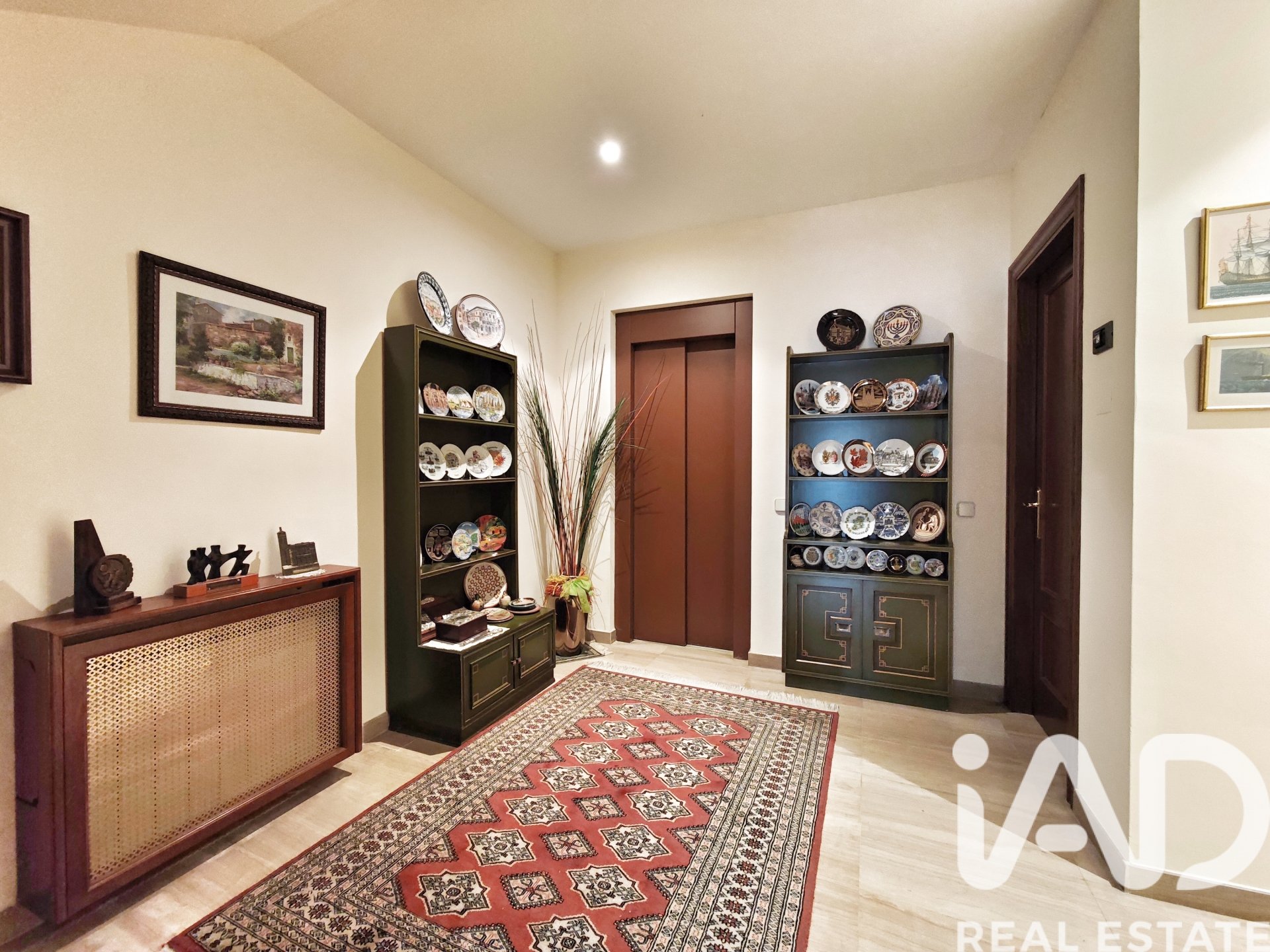 Apartment in Igualada, Barcelona, Spain 5 bedrooms, 544 sq.m. No. 172709