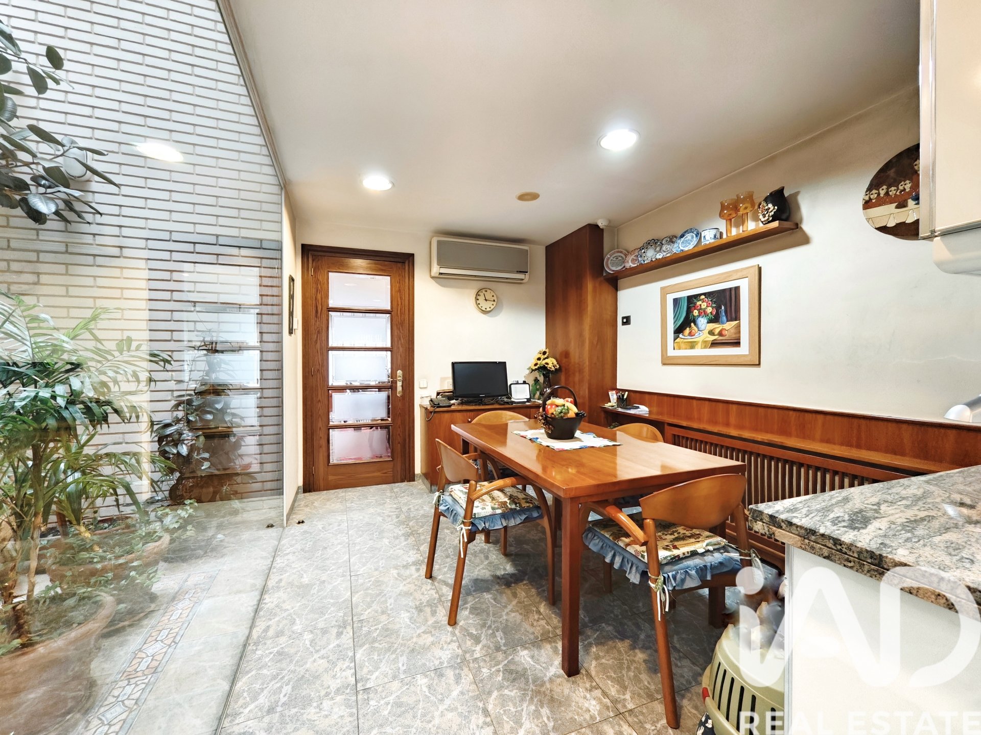 Apartment in Igualada, Barcelona, Spain 5 bedrooms, 544 sq.m. No. 172709