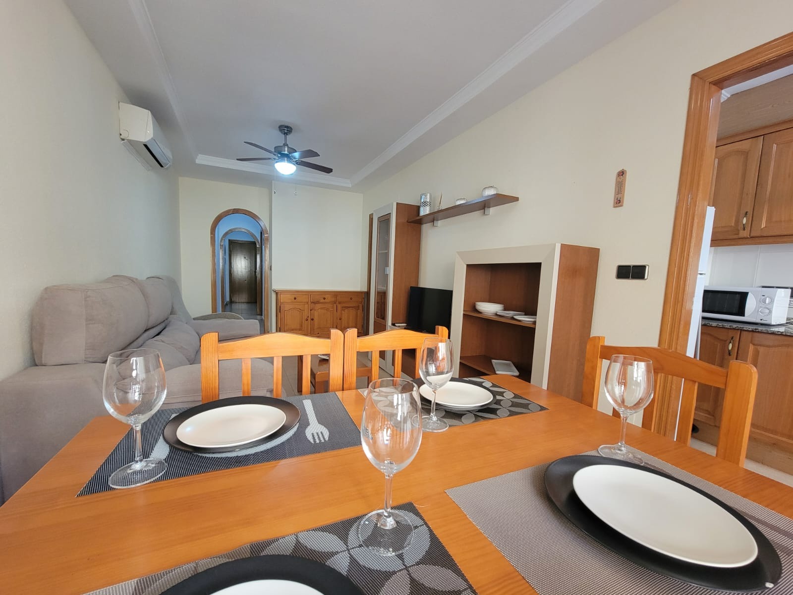 Apartment in Torrevieja, Alicante, Spain 1 bedroom, 70 sq.m. No. 182899