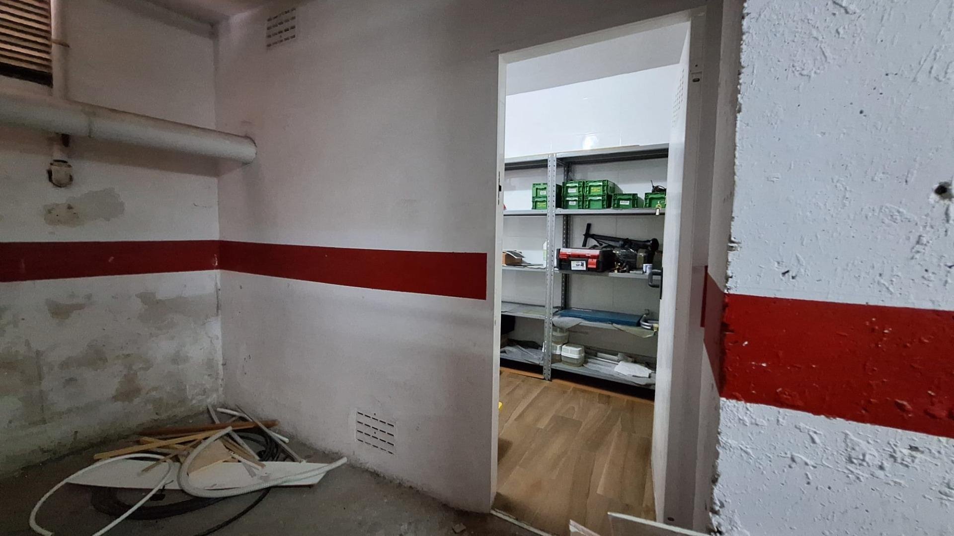 Depósito en Torrevieja, Alicante, España 7 m2 No. 182898