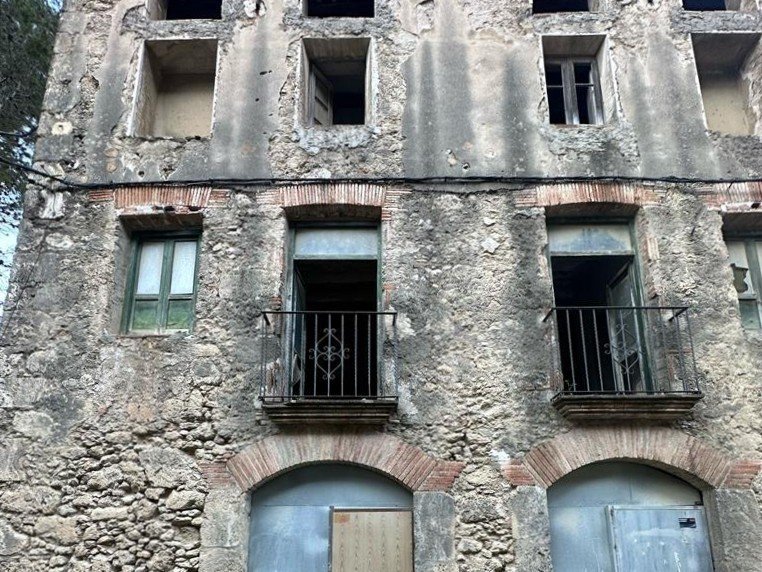 Casa a Capellades, Barcelona, Spagna 4 camere da letto, 267 mq. N° 191356