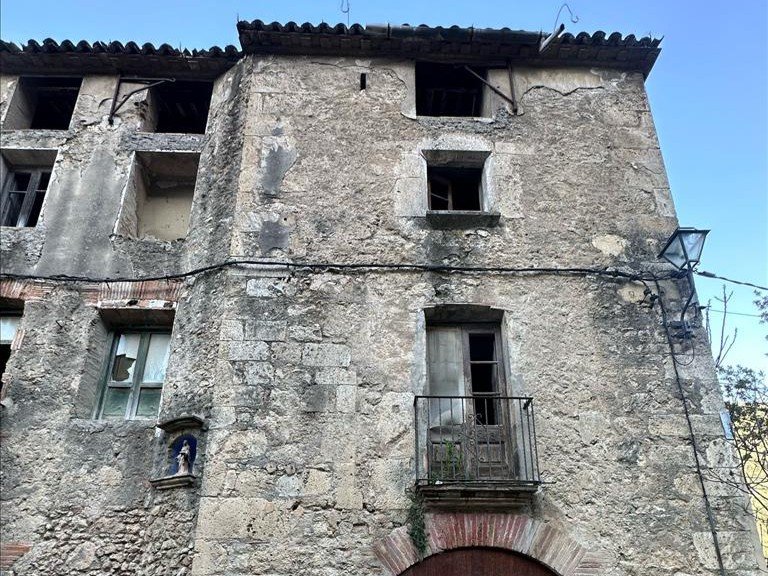 Casa a Capellades, Barcelona, Spagna 4 camere da letto, 267 mq. N° 191356