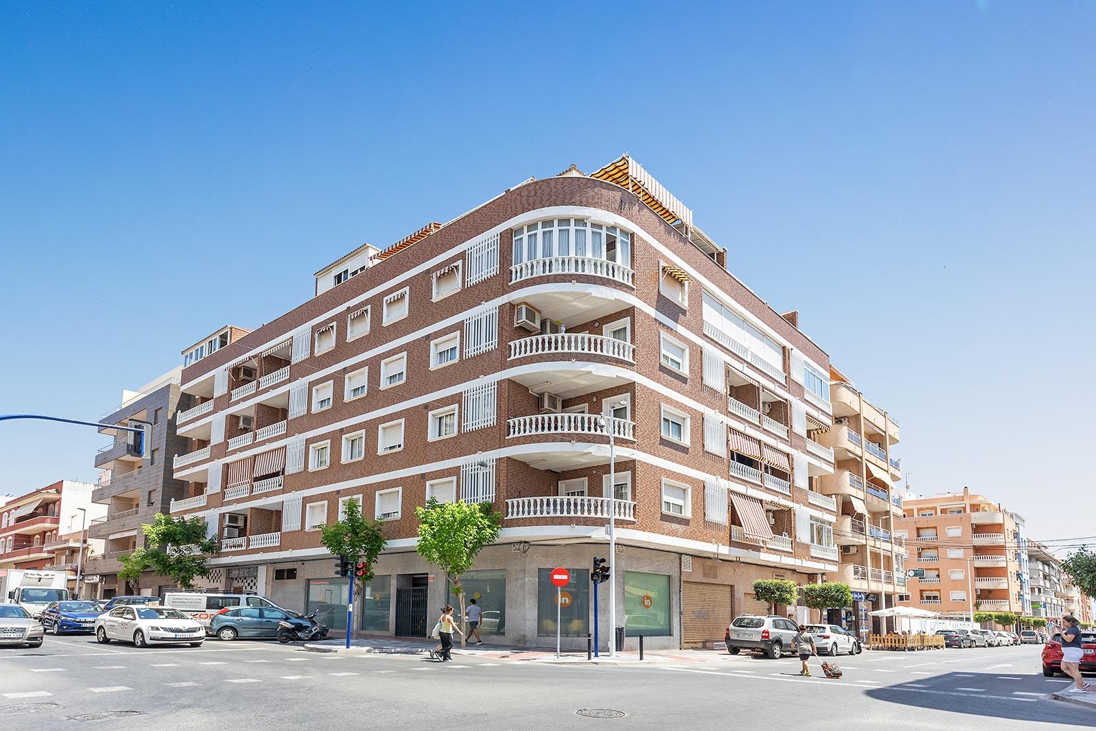 Lokal usługowy w Torrevieja, Alicante, Hiszpania nr 189852