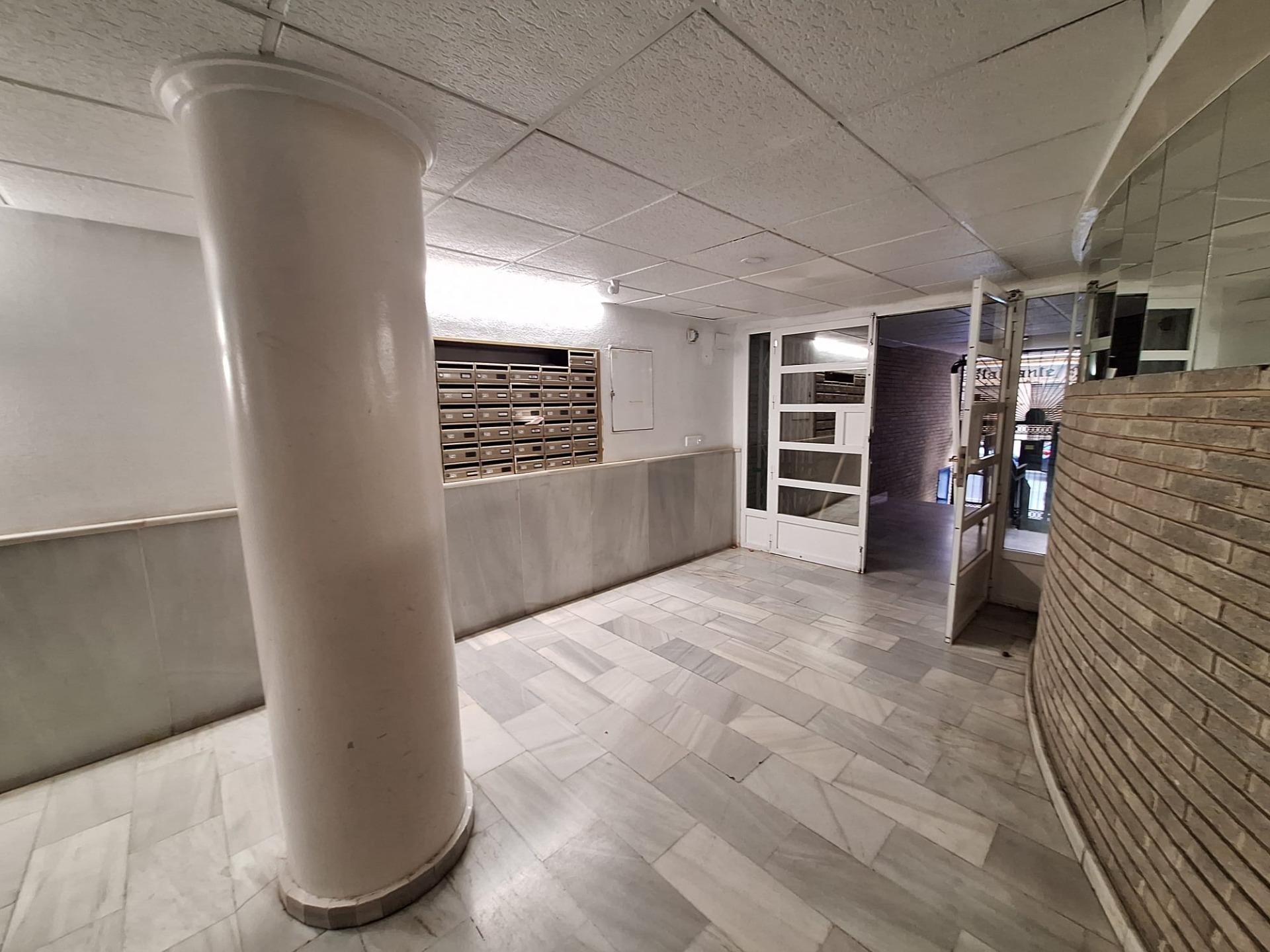 Apartamento en Torrevieja, Alicante, España 3 dormitorios, 100 m2 No. 189848