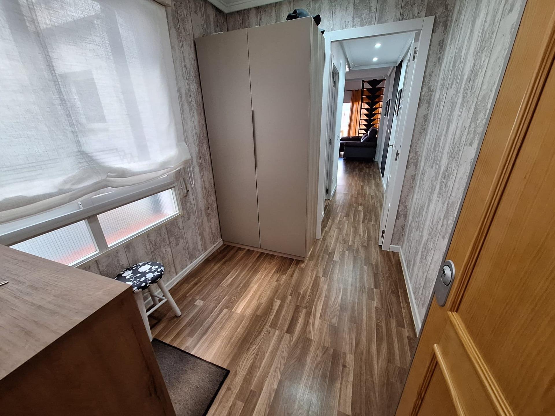 Apartamento en Torrevieja, Alicante, España 3 dormitorios, 100 m2 No. 189848