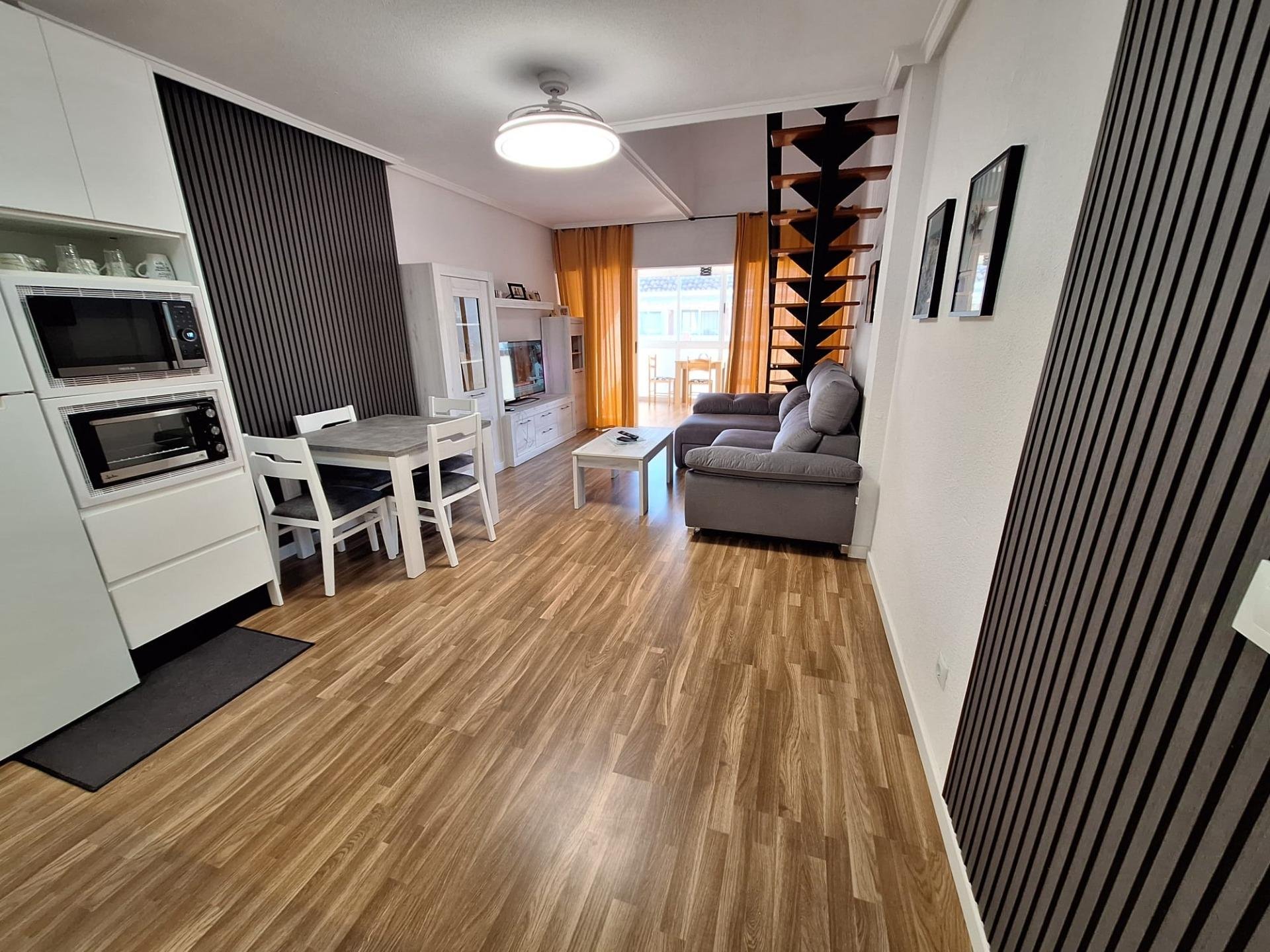 Apartamento en Torrevieja, Alicante, España 3 dormitorios, 100 m2 No. 189848