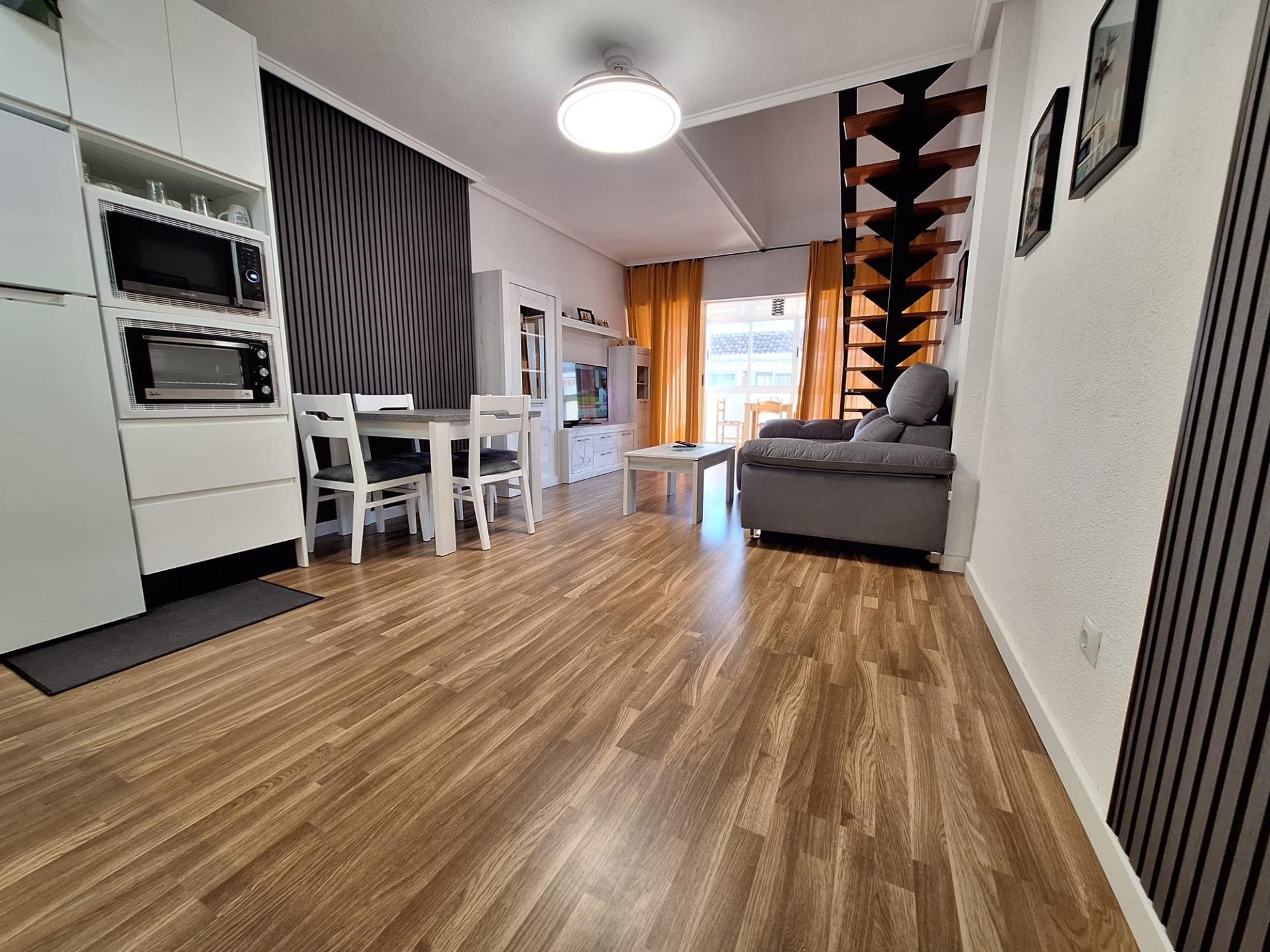 Apartamento en Torrevieja, Alicante, España 3 dormitorios, 100 m2 No. 189848