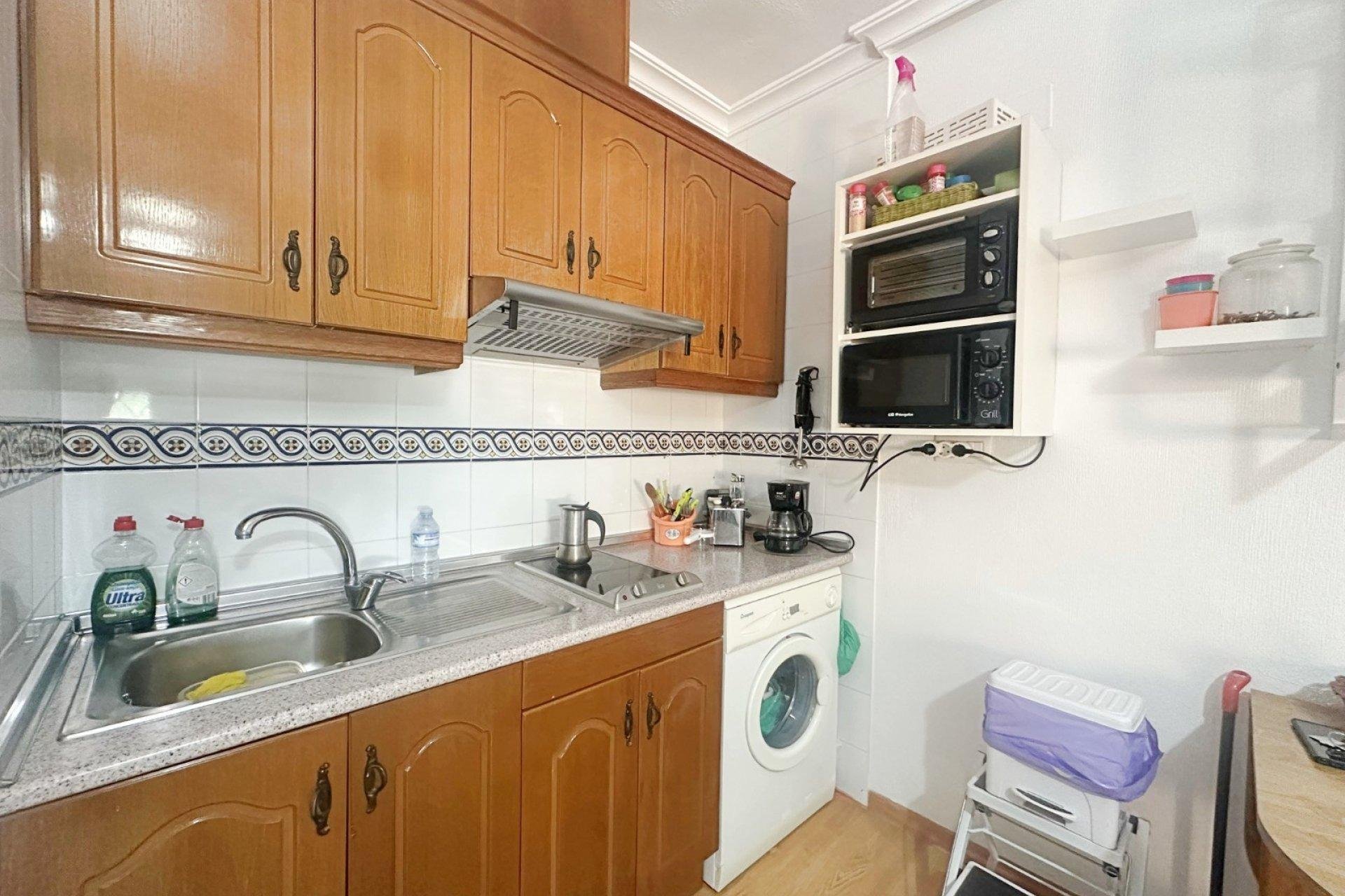 Bungalow in Torrevieja, Alicante, Spain 1 bedroom, 45 sq.m. No. 190578