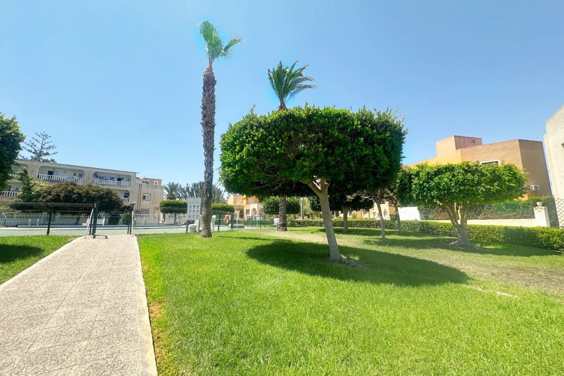 Bungalow in Torrevieja, Alicante, Spain 1 bedroom, 45 sq.m. No. 190578