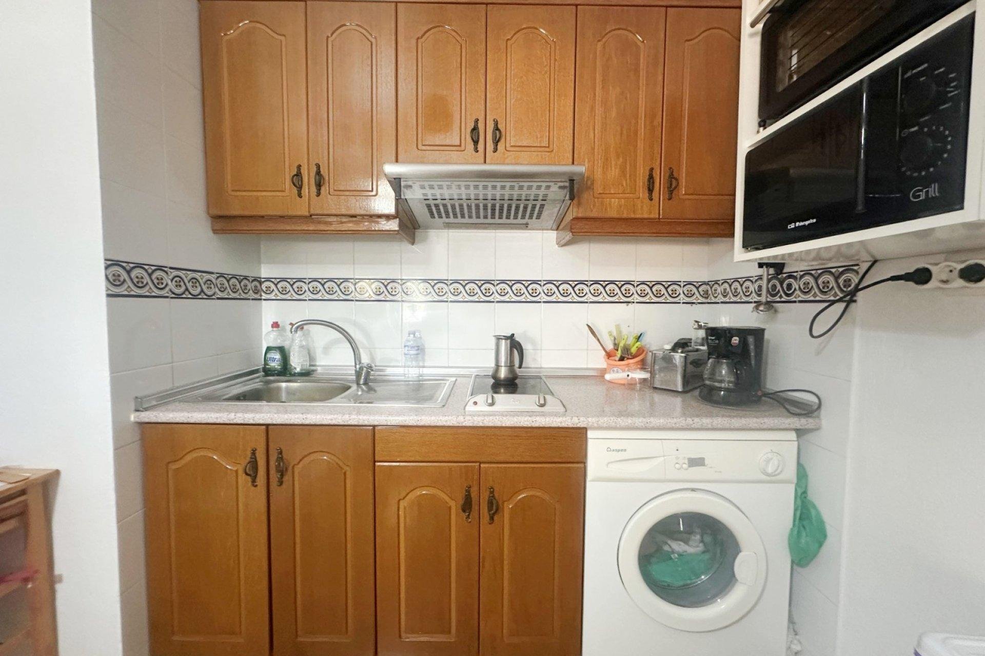 Bungalow in Torrevieja, Alicante, Spain 1 bedroom, 45 sq.m. No. 190578