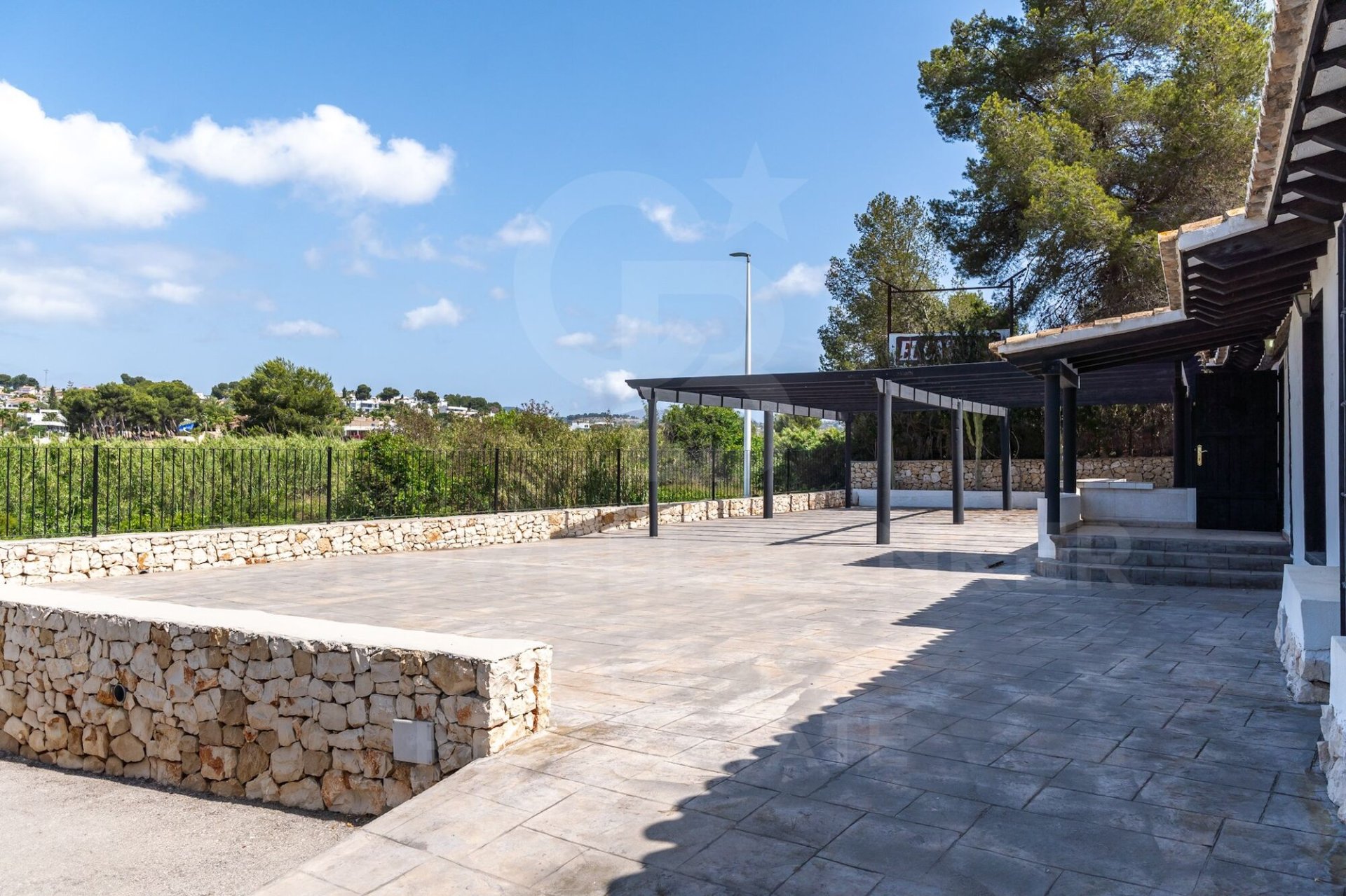 Kommersiell fastighet i Moraira, Alicante, Spanien 488 kvm. Nr. 157740