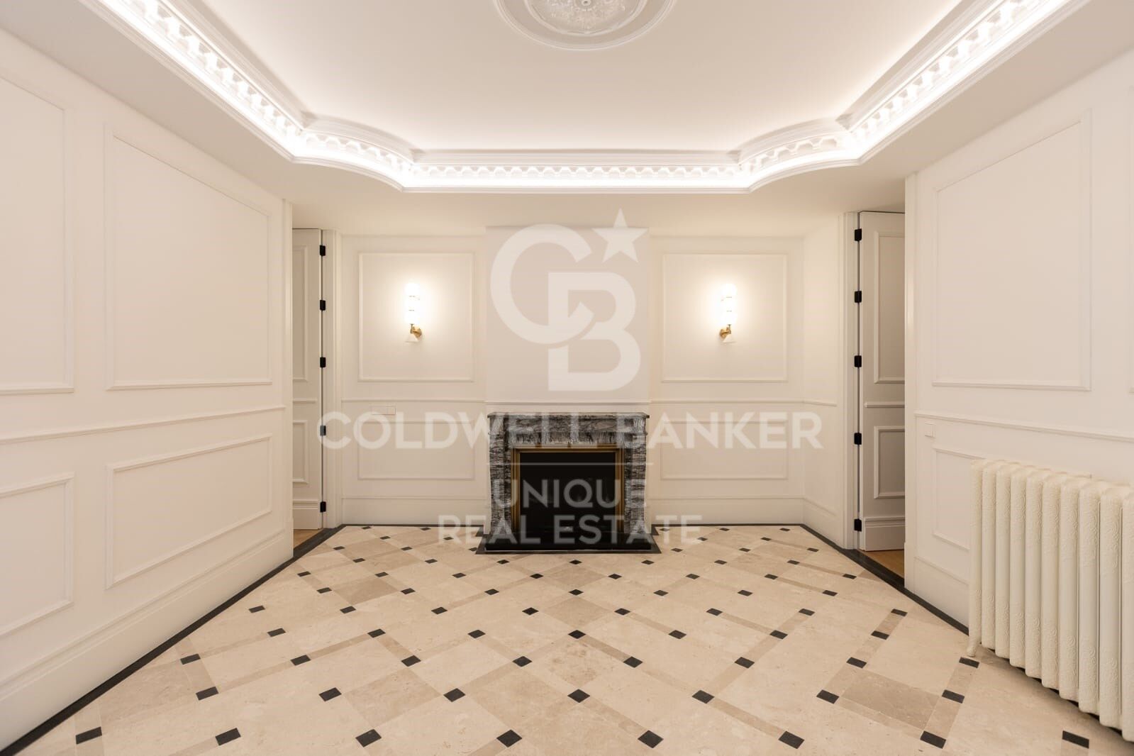 Appartamento a Madrid, Spagna 4 camere da letto, 487 mq. N° 157586