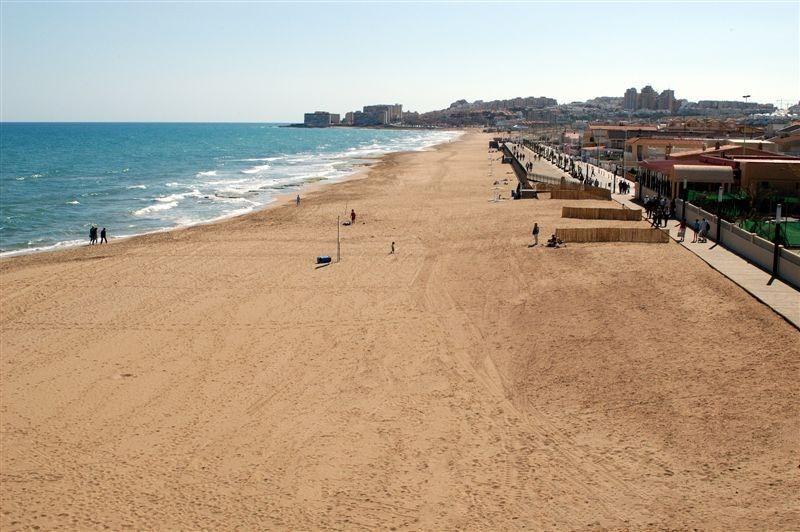 Dom w Torrevieja, Alicante, Hiszpania 2 sypialnie, 65 mkw. nr 168395