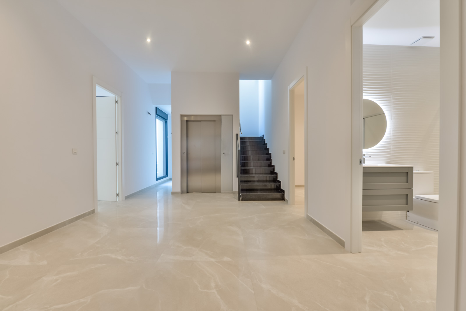 Villa a Finestrat, Alicante, Spagna 8 camere da letto, 998 mq. N° 154435