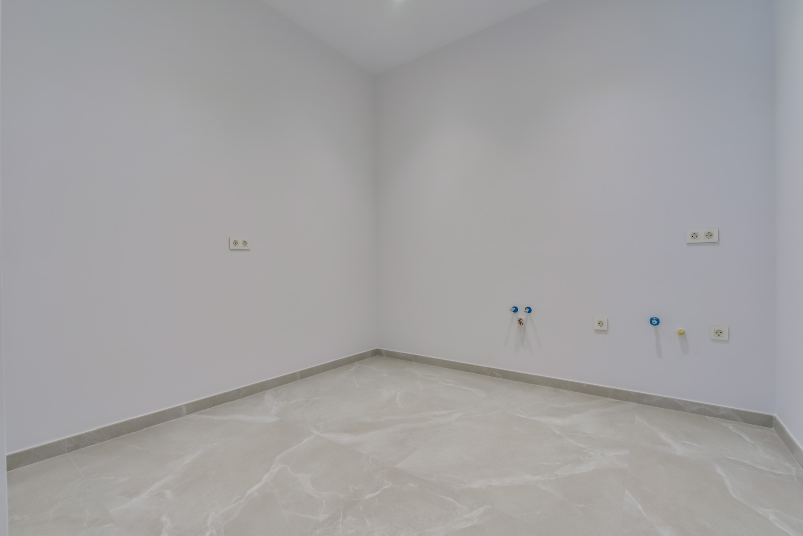 Villa a Finestrat, Alicante, Spagna 8 camere da letto, 998 mq. N° 154435