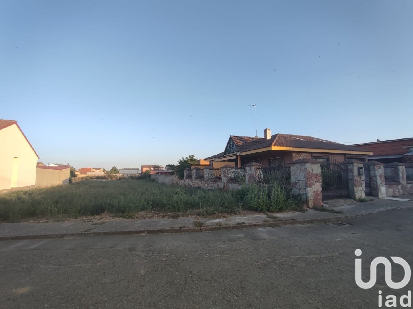 Tontti Villarejo de Orbigo, Leon, Espanja 1404 m2 No. 186125
