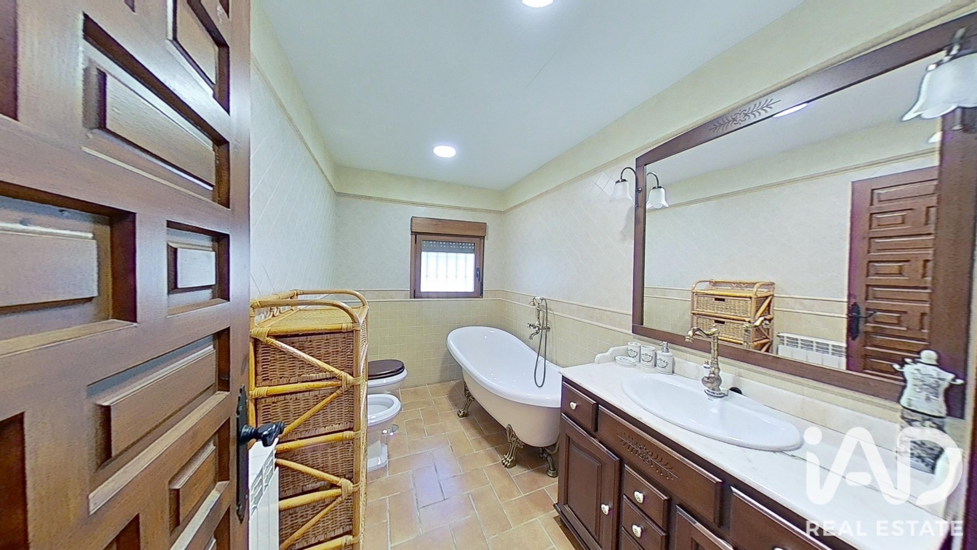 Talo Albacete, Espanja 4 makuuhuonetta, 600 m2 No. 187728