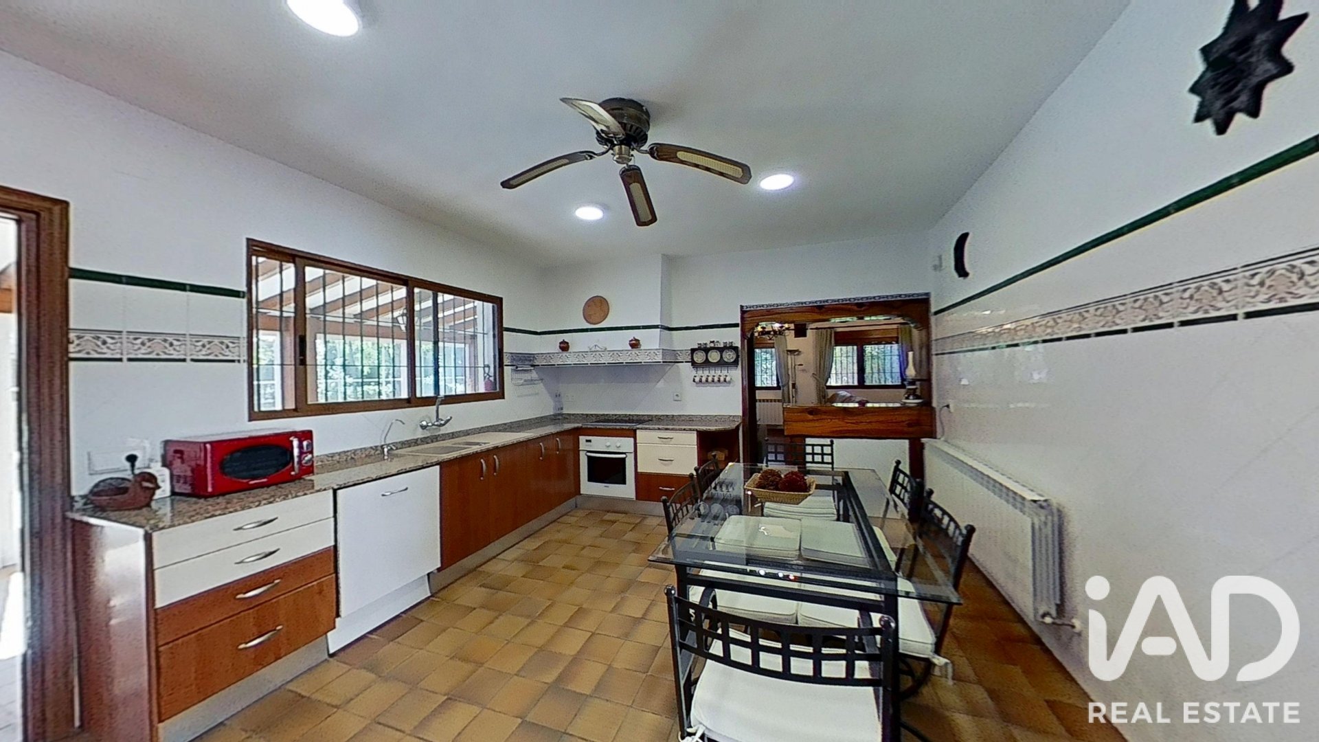 Talo Albacete, Espanja 4 makuuhuonetta, 600 m2 No. 187728