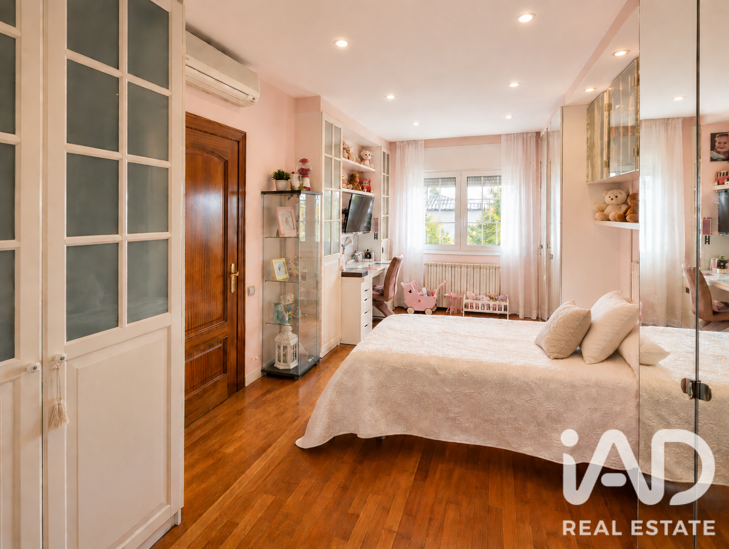 House in Girona, Spain 317 sq.m. No. 187730