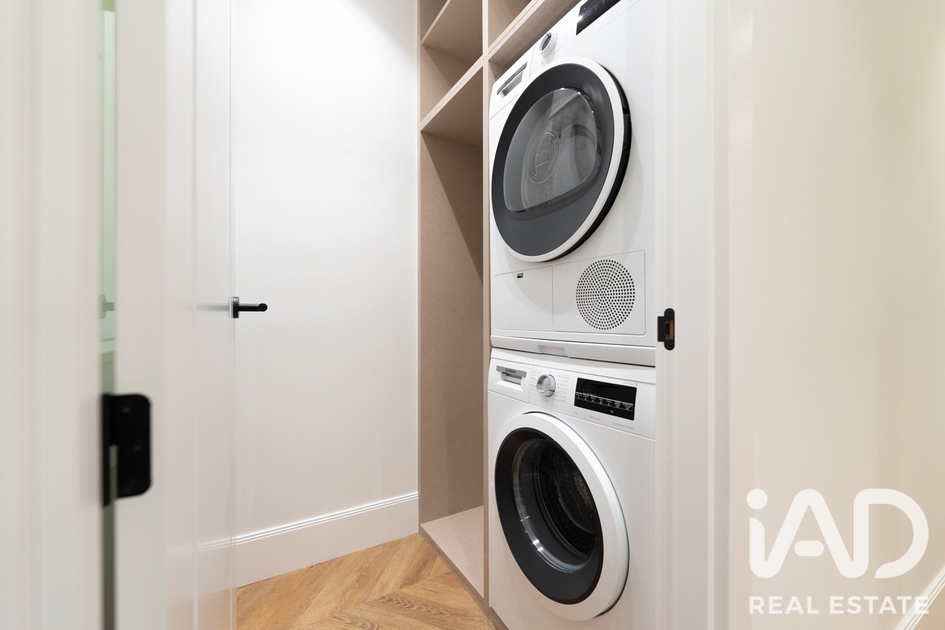 Huoneisto Madrid, Espanja 2 makuuhuonetta, 143 m2 No. 187733