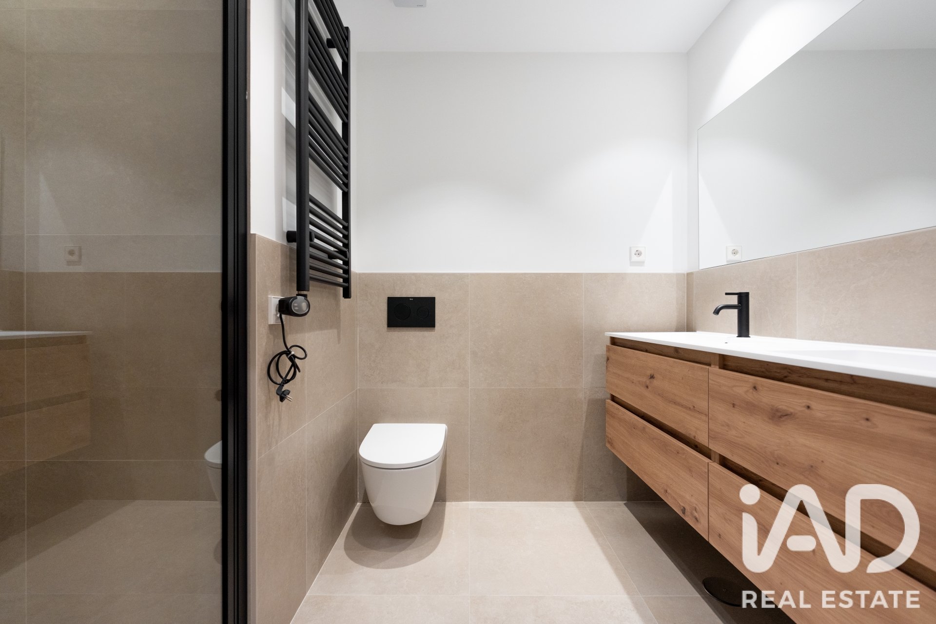 Huoneisto Madrid, Espanja 2 makuuhuonetta, 143 m2 No. 187733