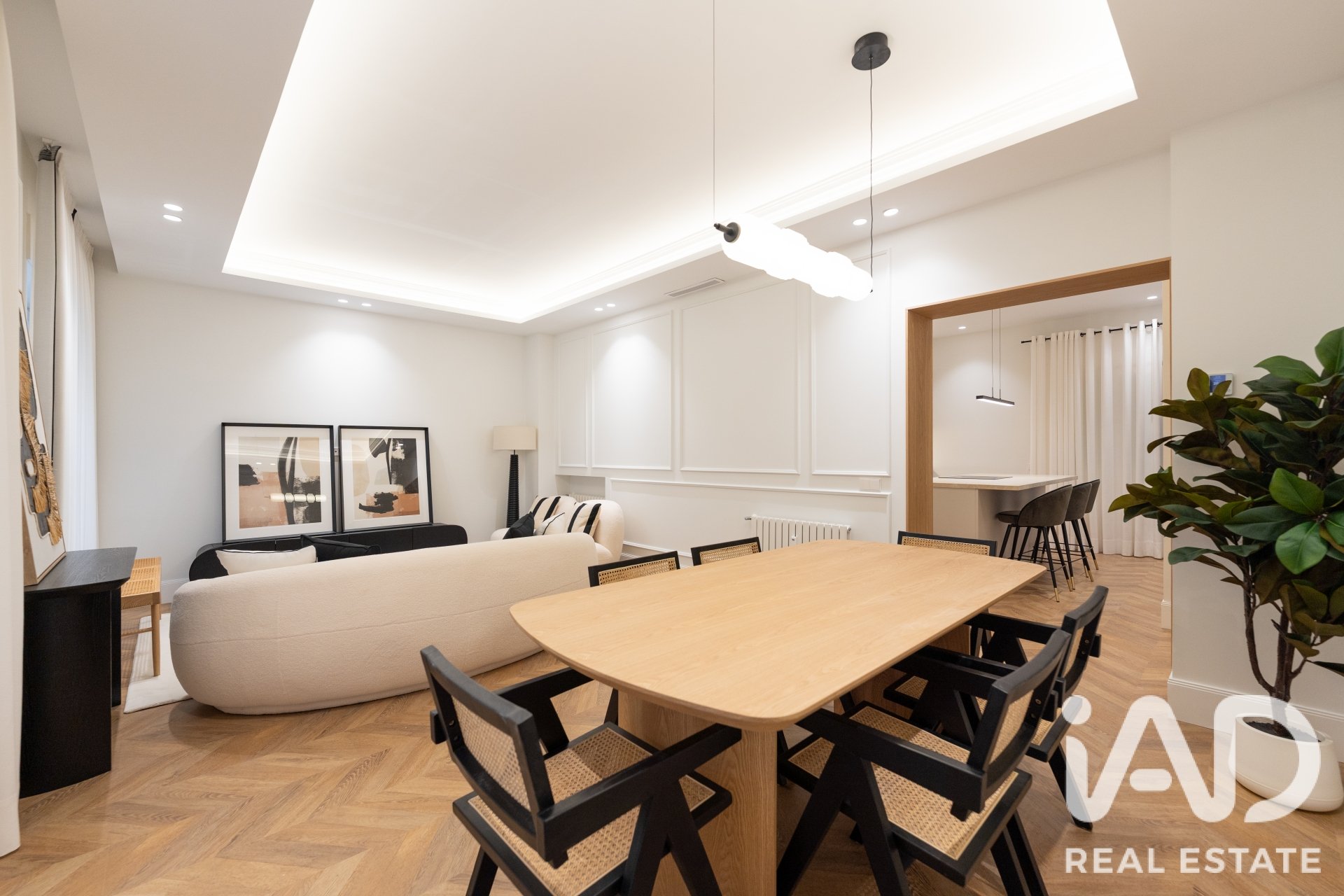 Huoneisto Madrid, Espanja 2 makuuhuonetta, 143 m2 No. 187733