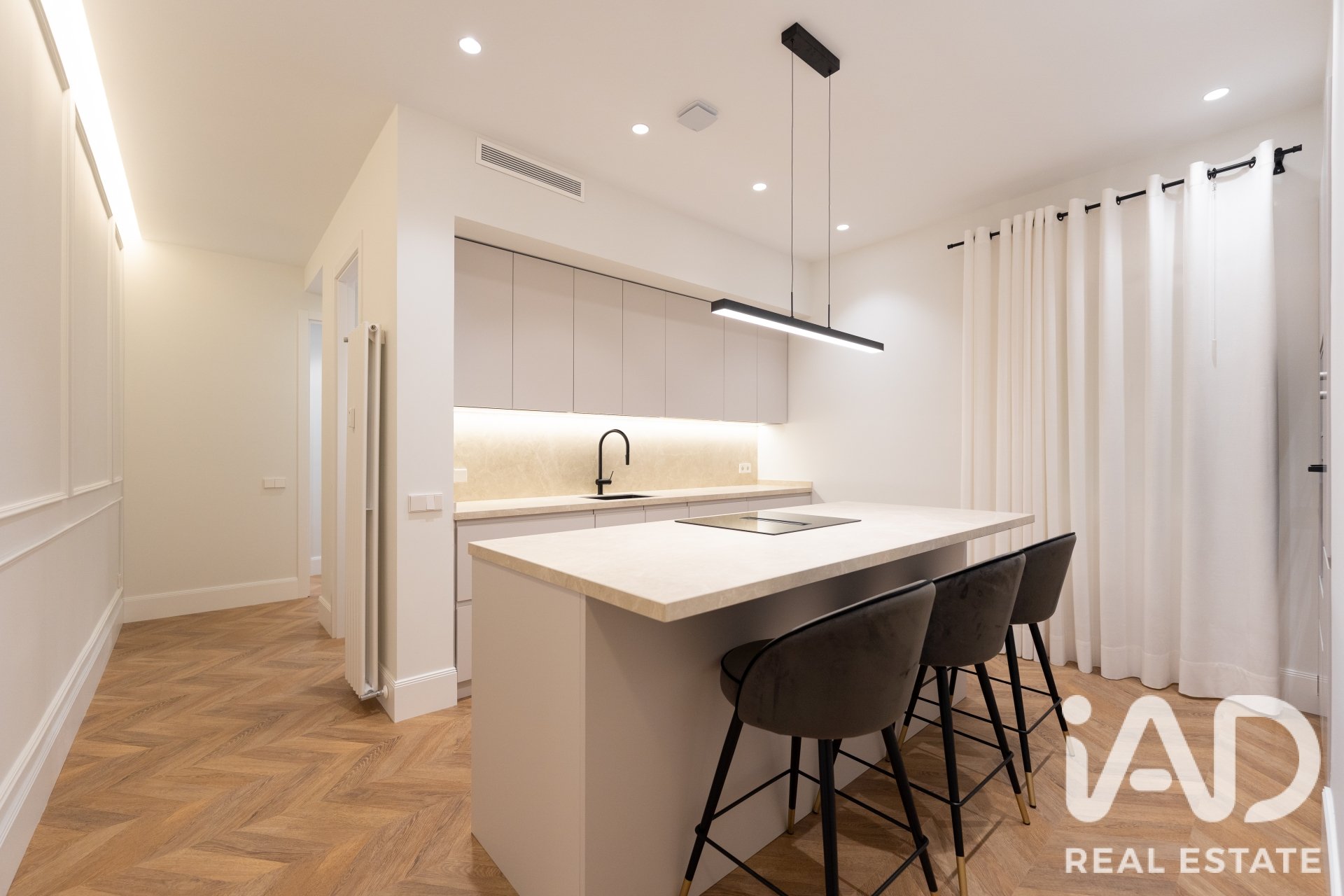 Huoneisto Madrid, Espanja 2 makuuhuonetta, 143 m2 No. 187733