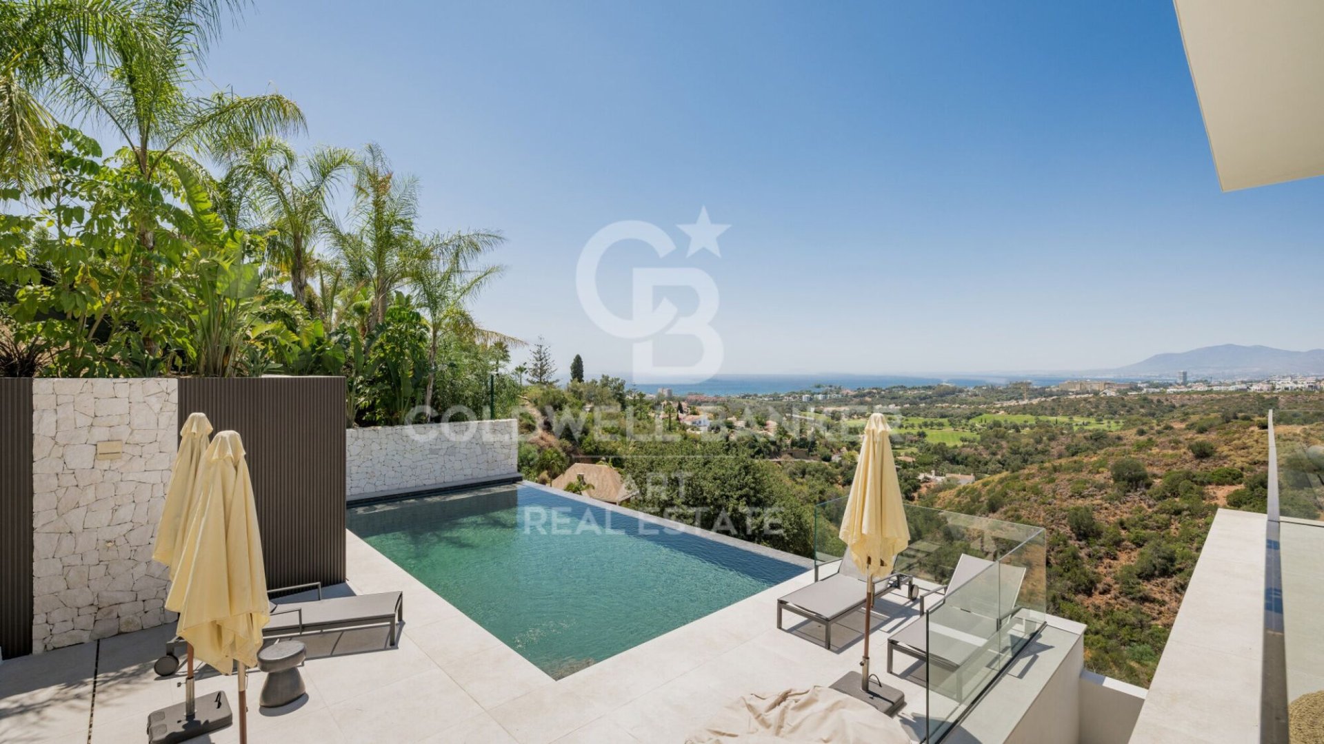 Villa i Marbella, Malaga, Spanien 4 sovrum, 456 kvm. Nr. 156725