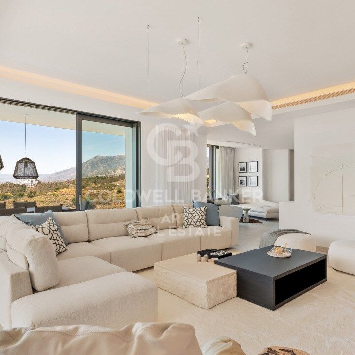 Villa i Marbella, Malaga, Spanien 4 sovrum, 456 kvm. Nr. 156725