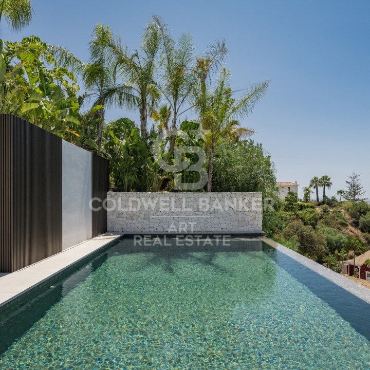 Villa i Marbella, Malaga, Spanien 4 sovrum, 456 kvm. Nr. 156725