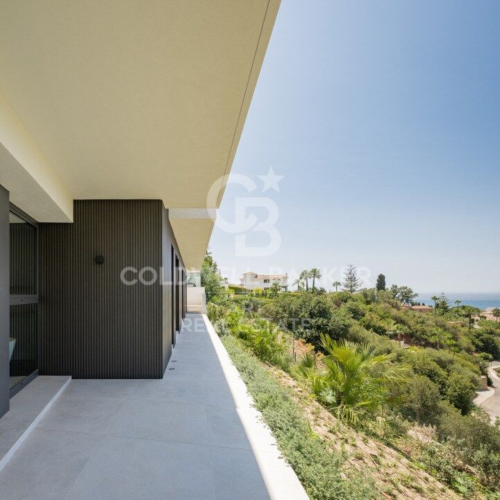 Villa i Marbella, Malaga, Spanien 4 sovrum, 456 kvm. Nr. 156725