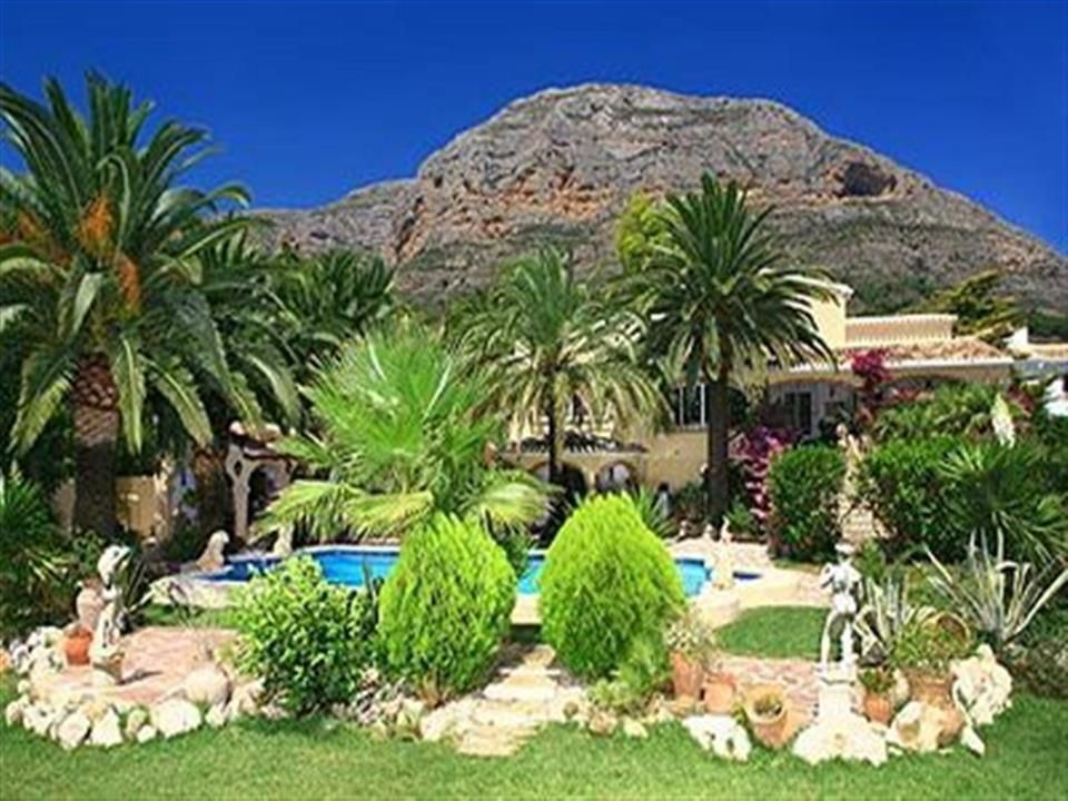 Hus i Javea, Alicante, Spanien 5 sovrum, 480 kvm. Nr. 95726