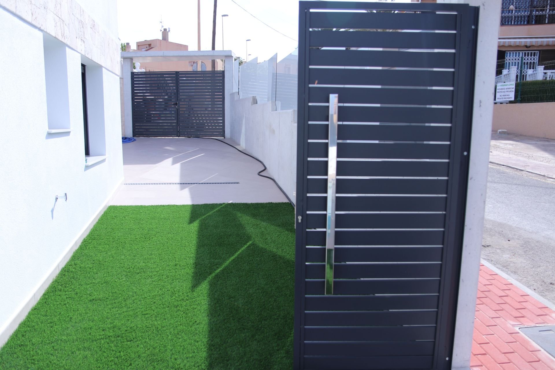 Hus i Torrevieja, Alicante, Spanien 3 sovrum, 175 kvm. Nr. 95720