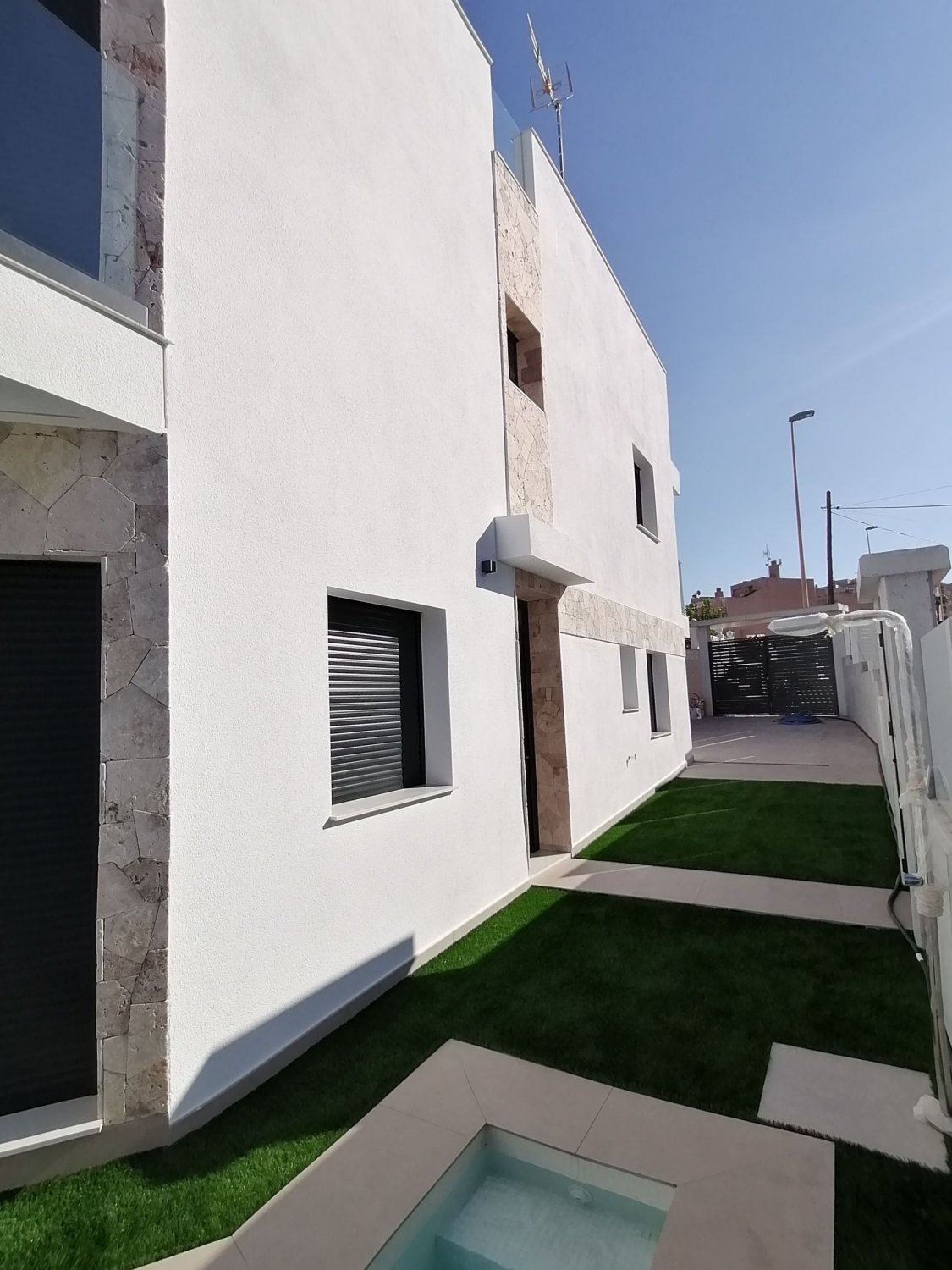 Hus i Torrevieja, Alicante, Spanien 3 sovrum, 175 kvm. Nr. 95720