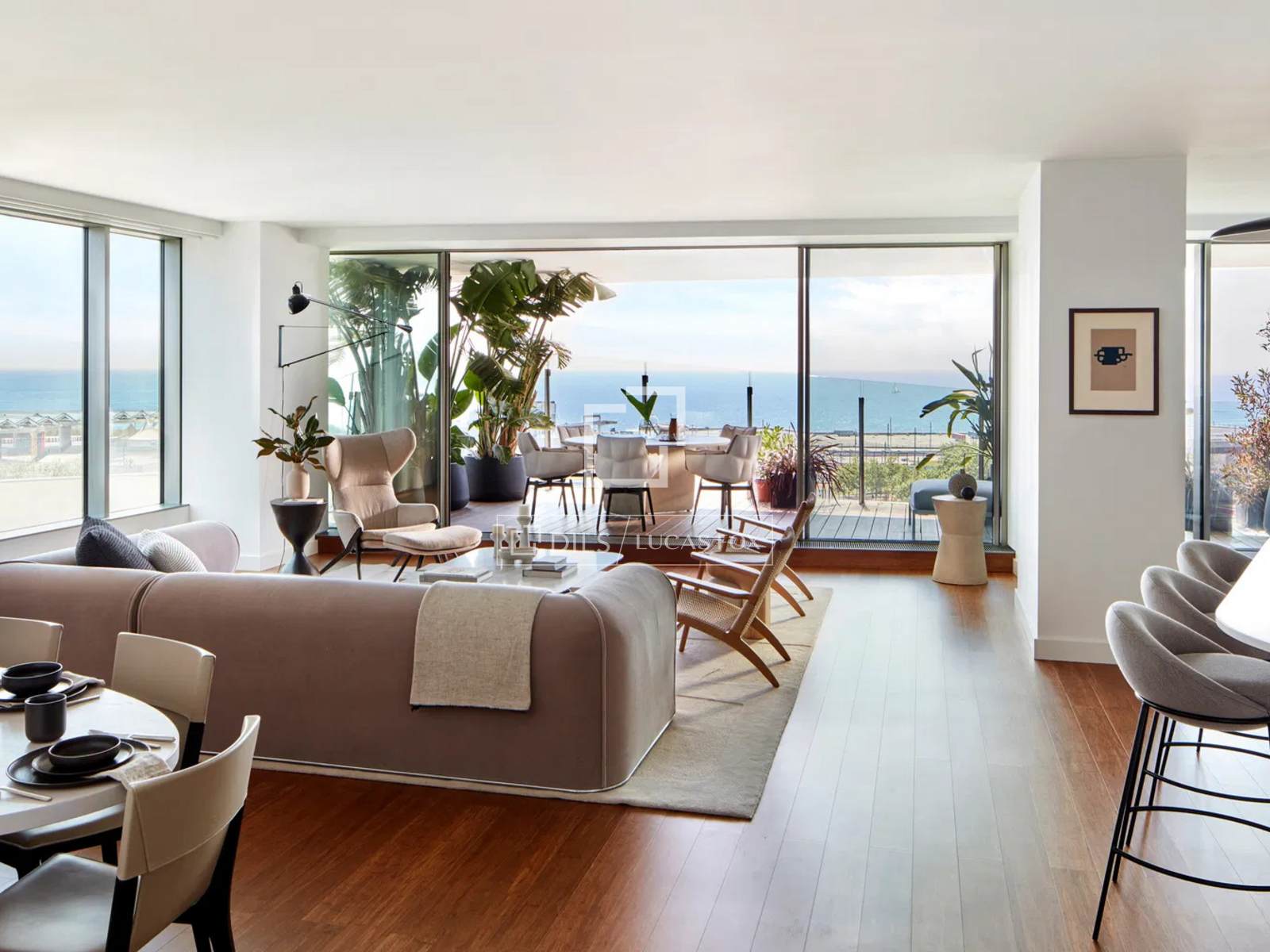 Appartamento a Barcelona, Spagna 3 camere da letto, 228 mq. N° 164330