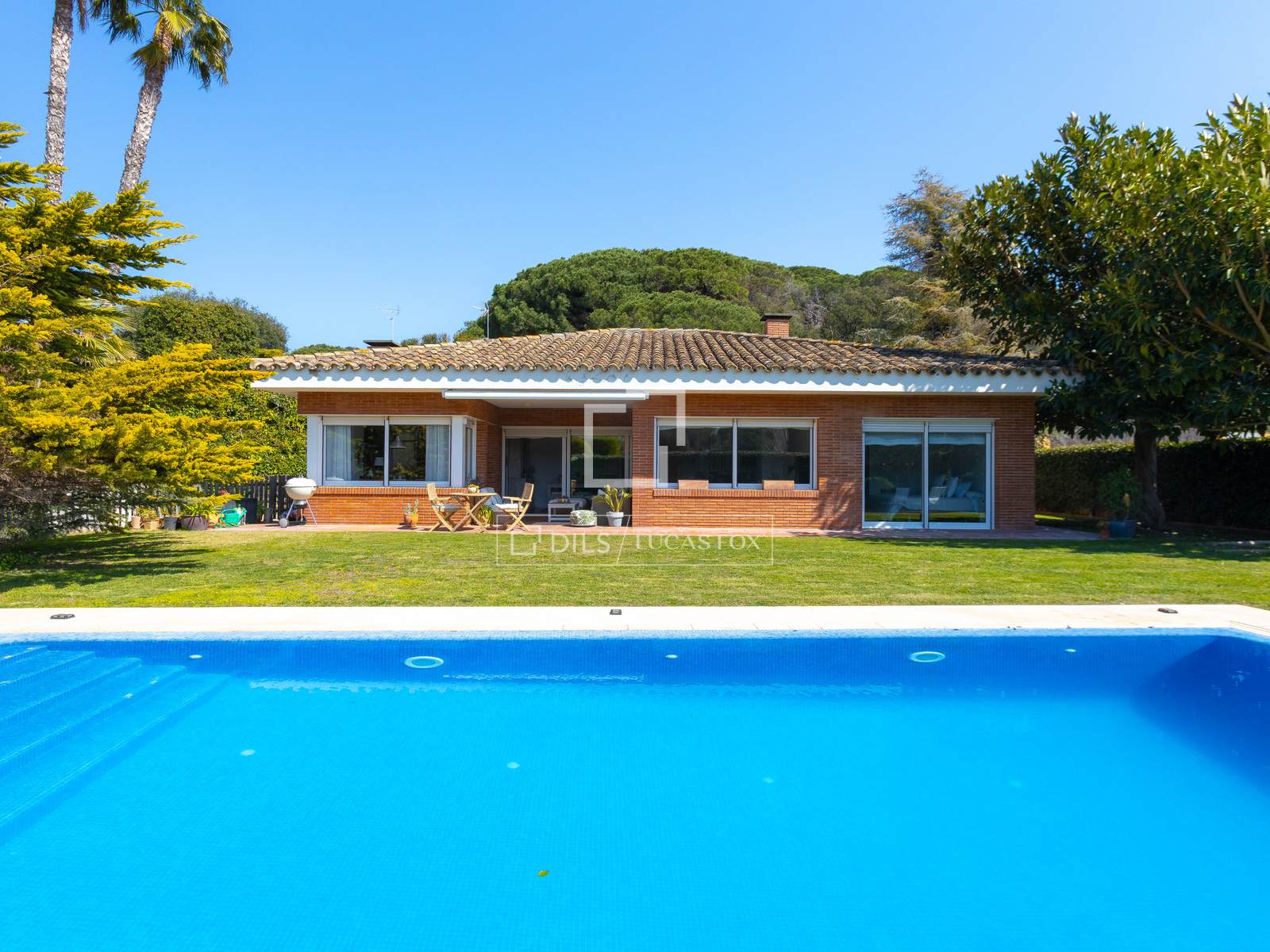 Villa Sant Vicenc De Montalt, Barcelona, Spānijā 4 istabas, 451 m2 Nr. 164334