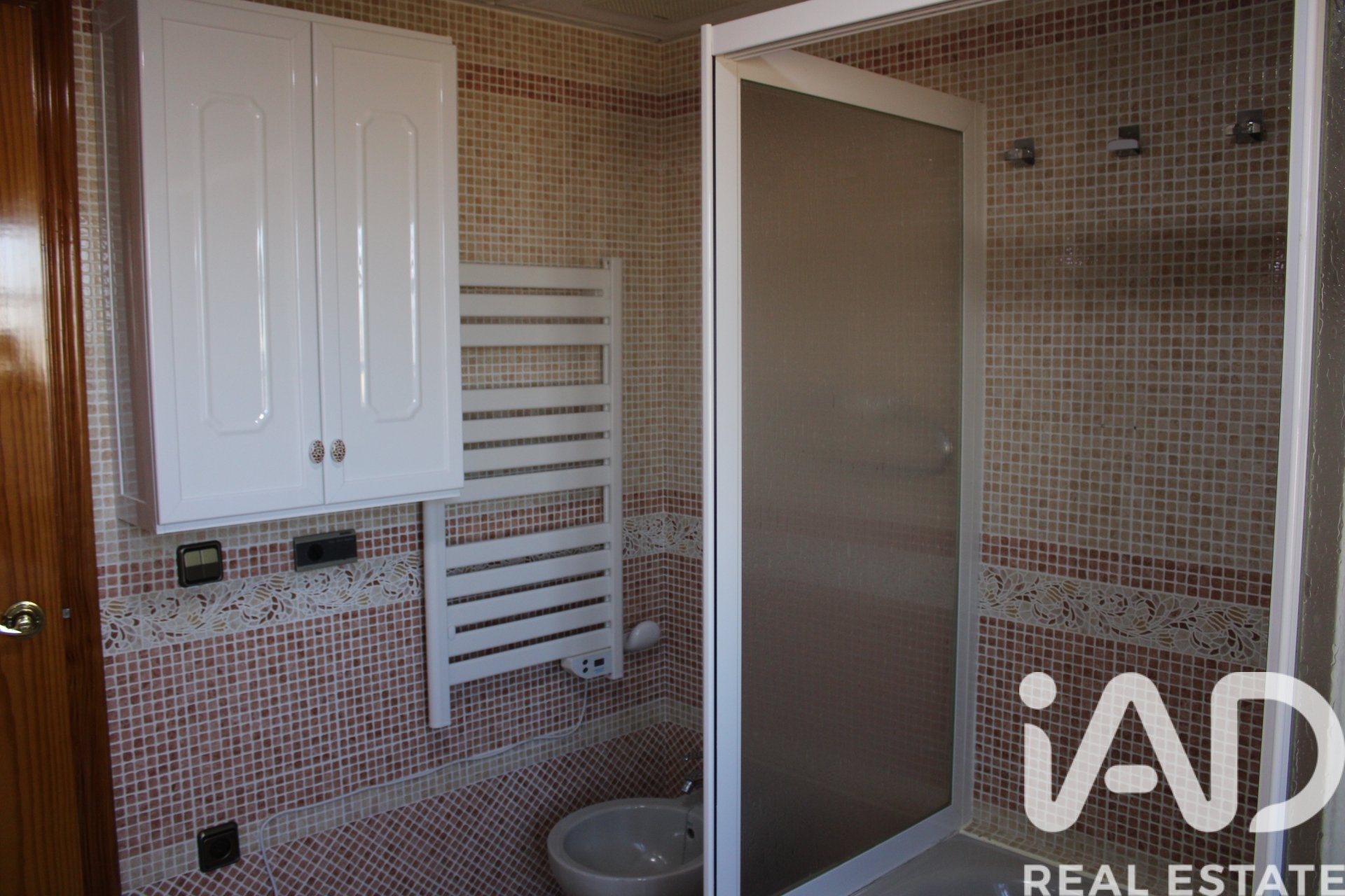 Casa a Dos Hermanas, Seville, Spagna 3 camere da letto, 172 mq. N° 173078
