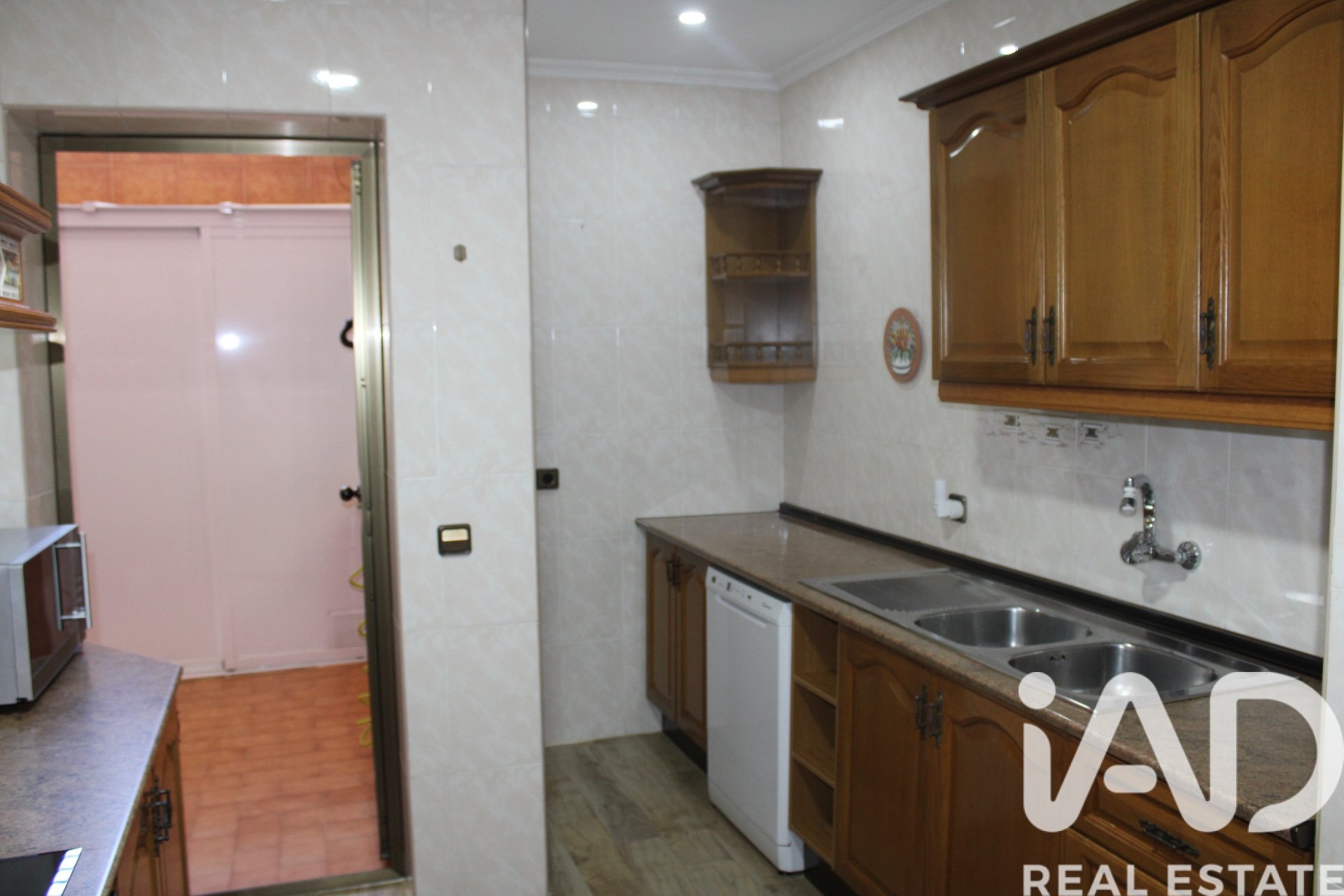 Casa a Dos Hermanas, Seville, Spagna 3 camere da letto, 172 mq. N° 173078