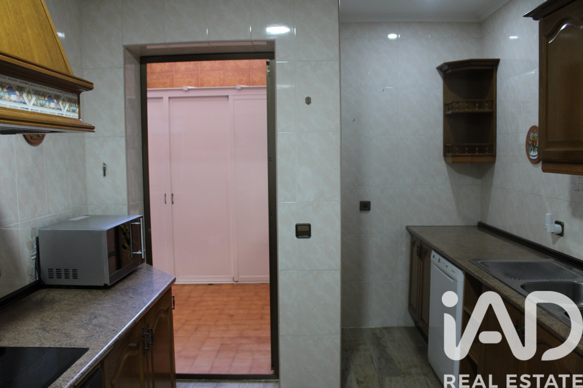 Casa a Dos Hermanas, Seville, Spagna 3 camere da letto, 172 mq. N° 173078