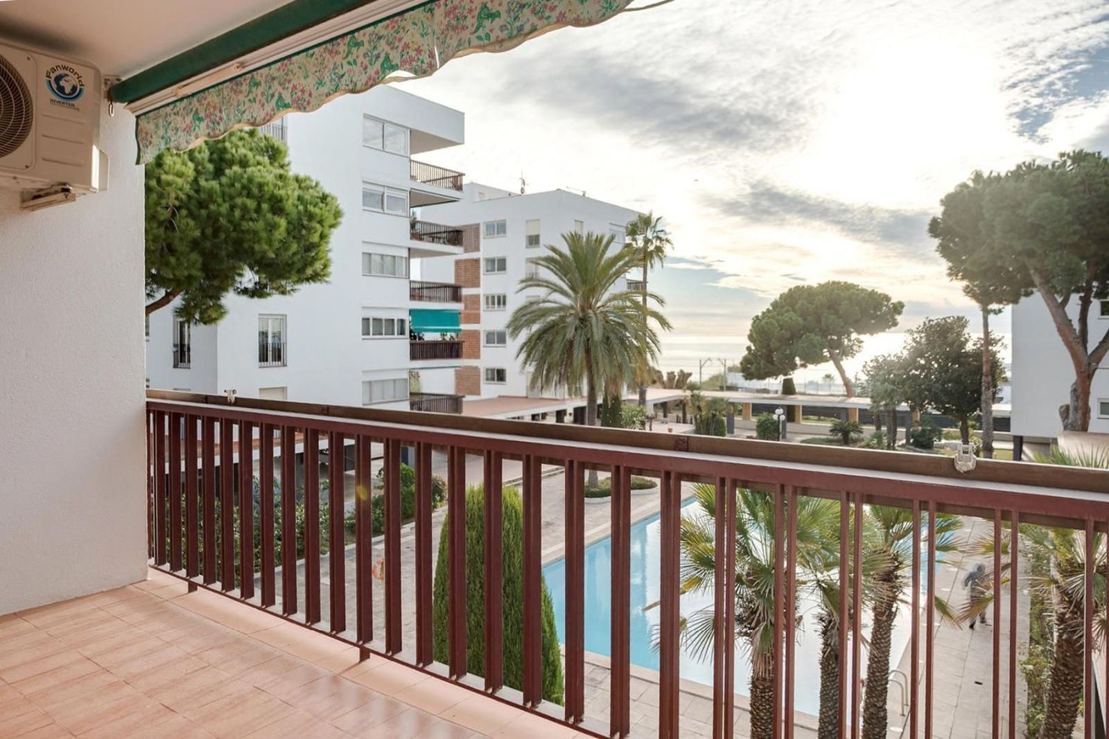 Apartment à Sant Andreu de Llavaneres, Barcelona, Espagne 3 chambres, 125 m2 No. 164945