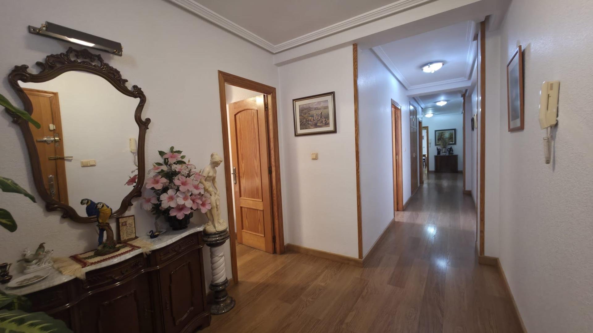 Wohnung in Torrevieja, Alicante, Spanien 3 Schlafzimmer, 129 m2 Nr. 191809