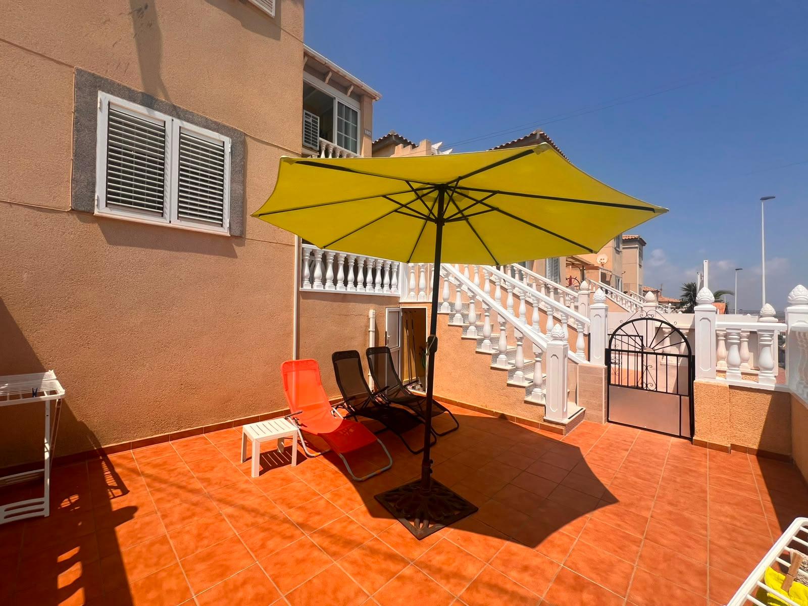 Bungalow a Torrevieja, Alicante, Spagna 2 camere da letto, 53 mq. N° 191811