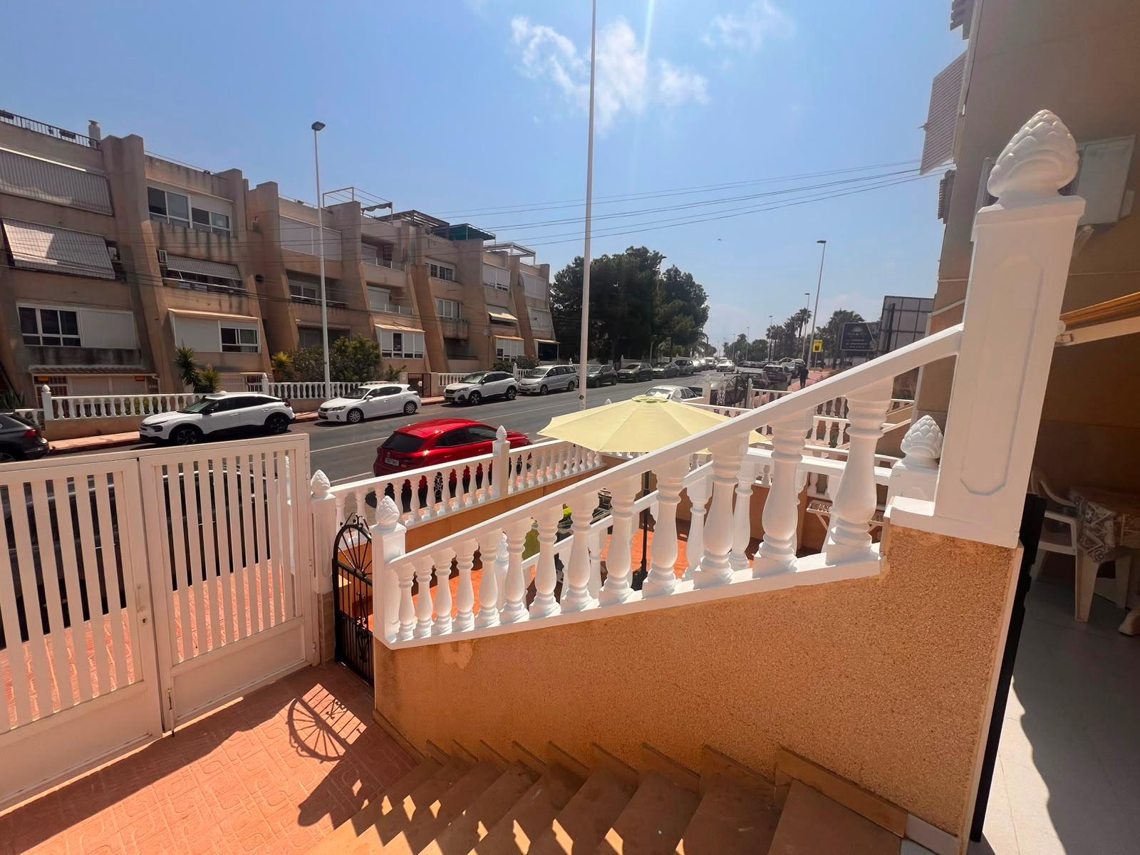 Bungalow a Torrevieja, Alicante, Spagna 2 camere da letto, 53 mq. N° 191811