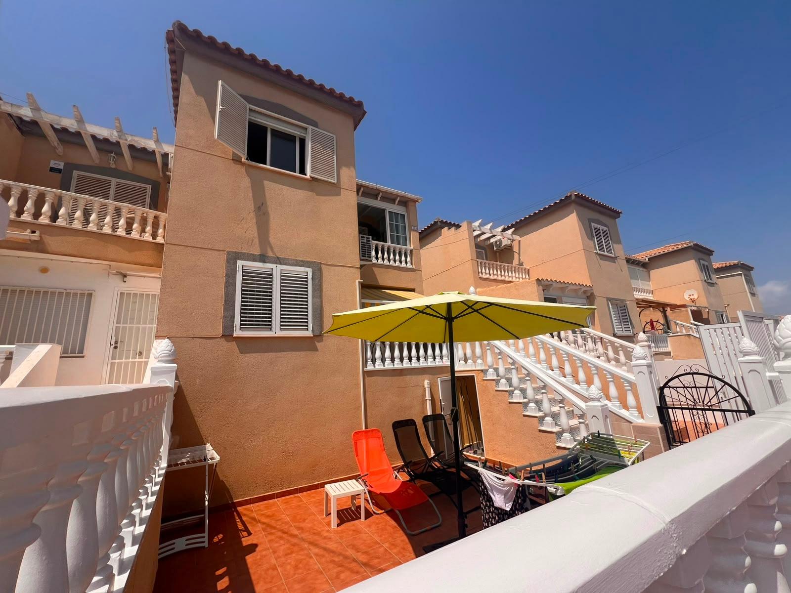 Bungalow a Torrevieja, Alicante, Spagna 2 camere da letto, 53 mq. N° 191811