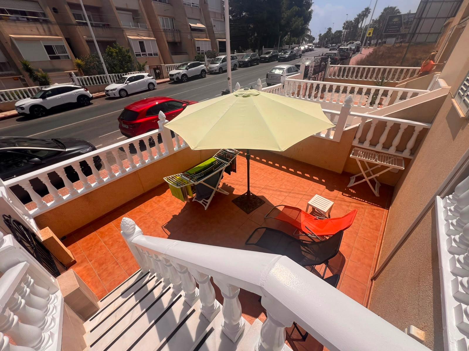Bungalow a Torrevieja, Alicante, Spagna 2 camere da letto, 53 mq. N° 191811