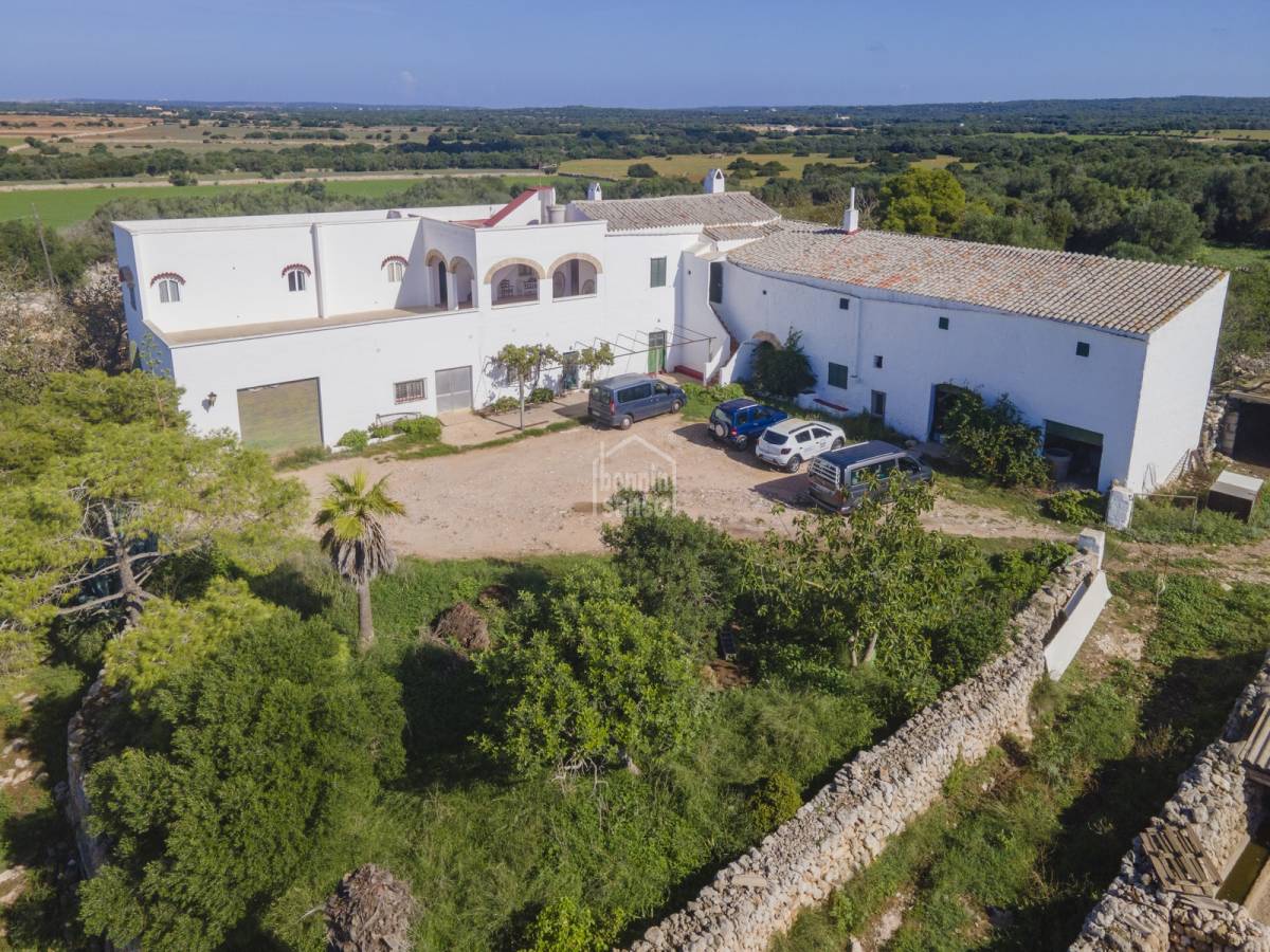 Hus i Ciutadella De Menorca, Menorca, Spanien 15 sovrum, 2247 kvm. Nr. 65231